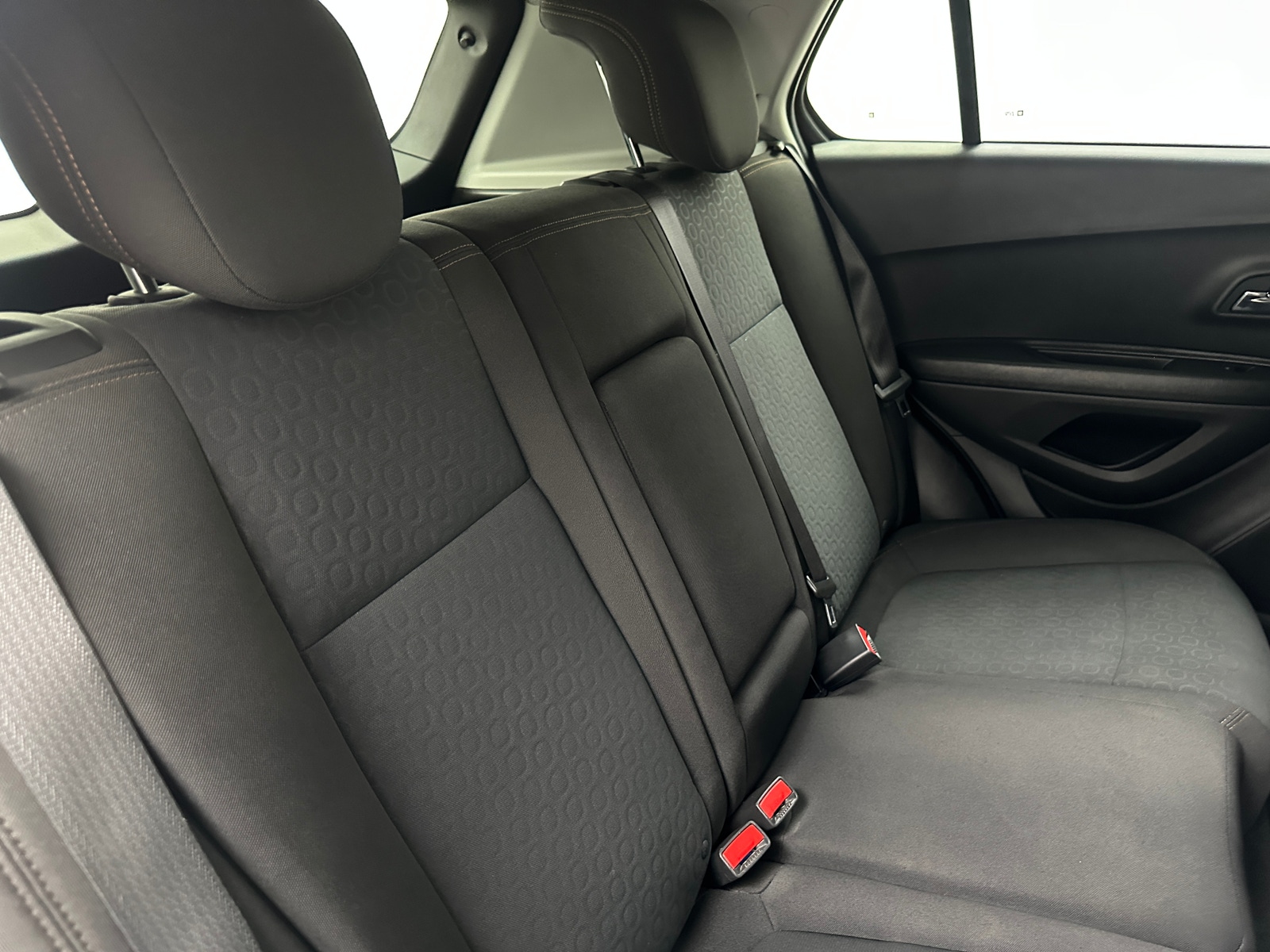 Thumbnail: 2022 Chevrolet Trax - 6
