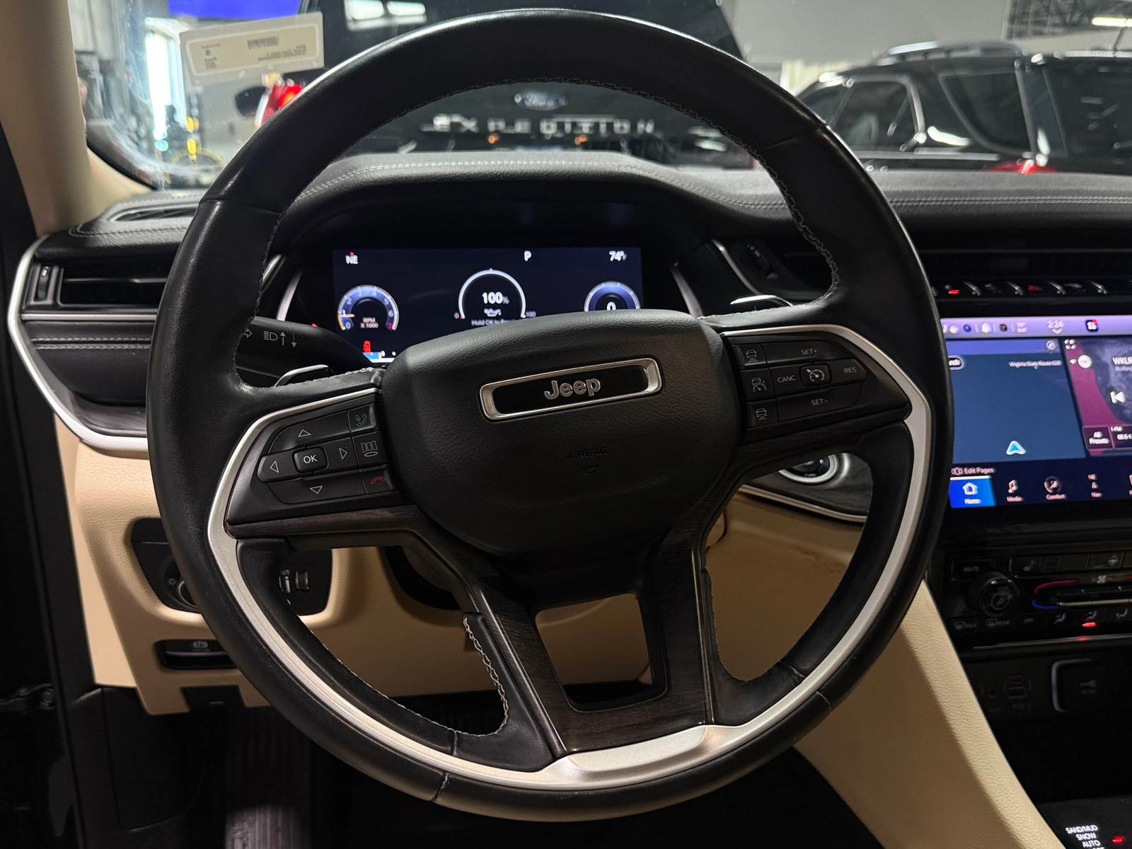Thumbnail: 2022 Jeep Grand Cherokee L - 4