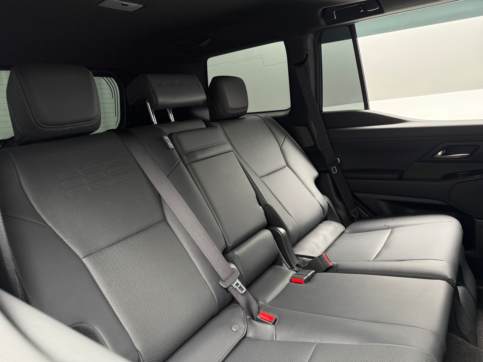 Thumbnail: 2025 Lexus GX - 5