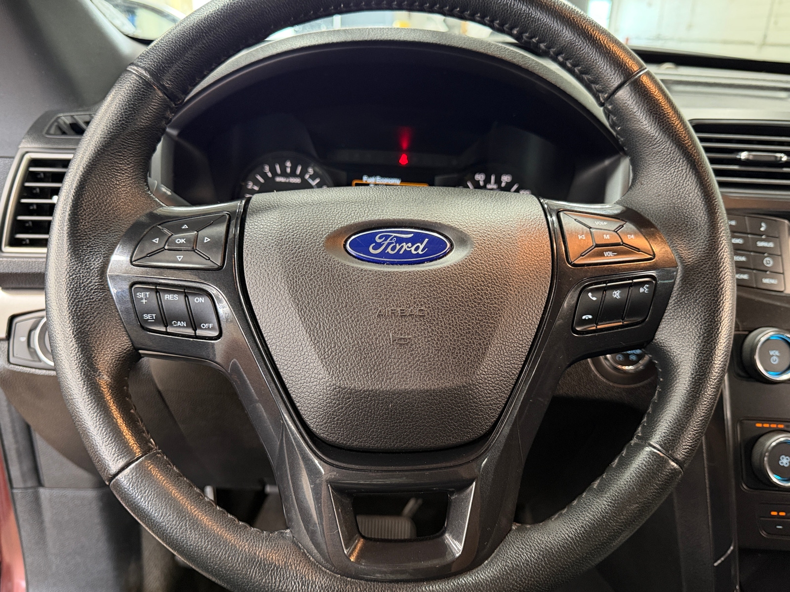 Thumbnail: 2018 Ford Explorer - 5
