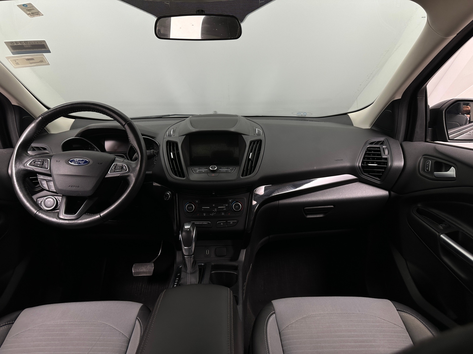 Thumbnail: 2019 Ford Escape - 3