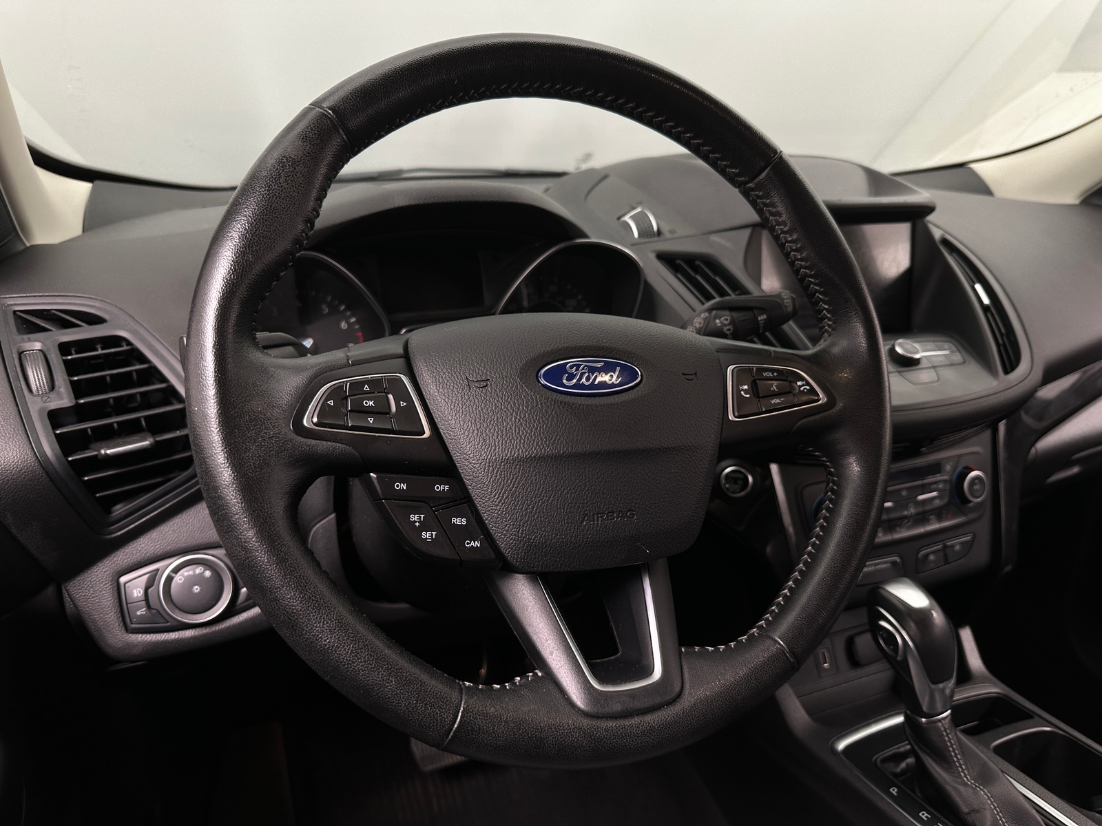 Thumbnail: 2019 Ford Escape - 5