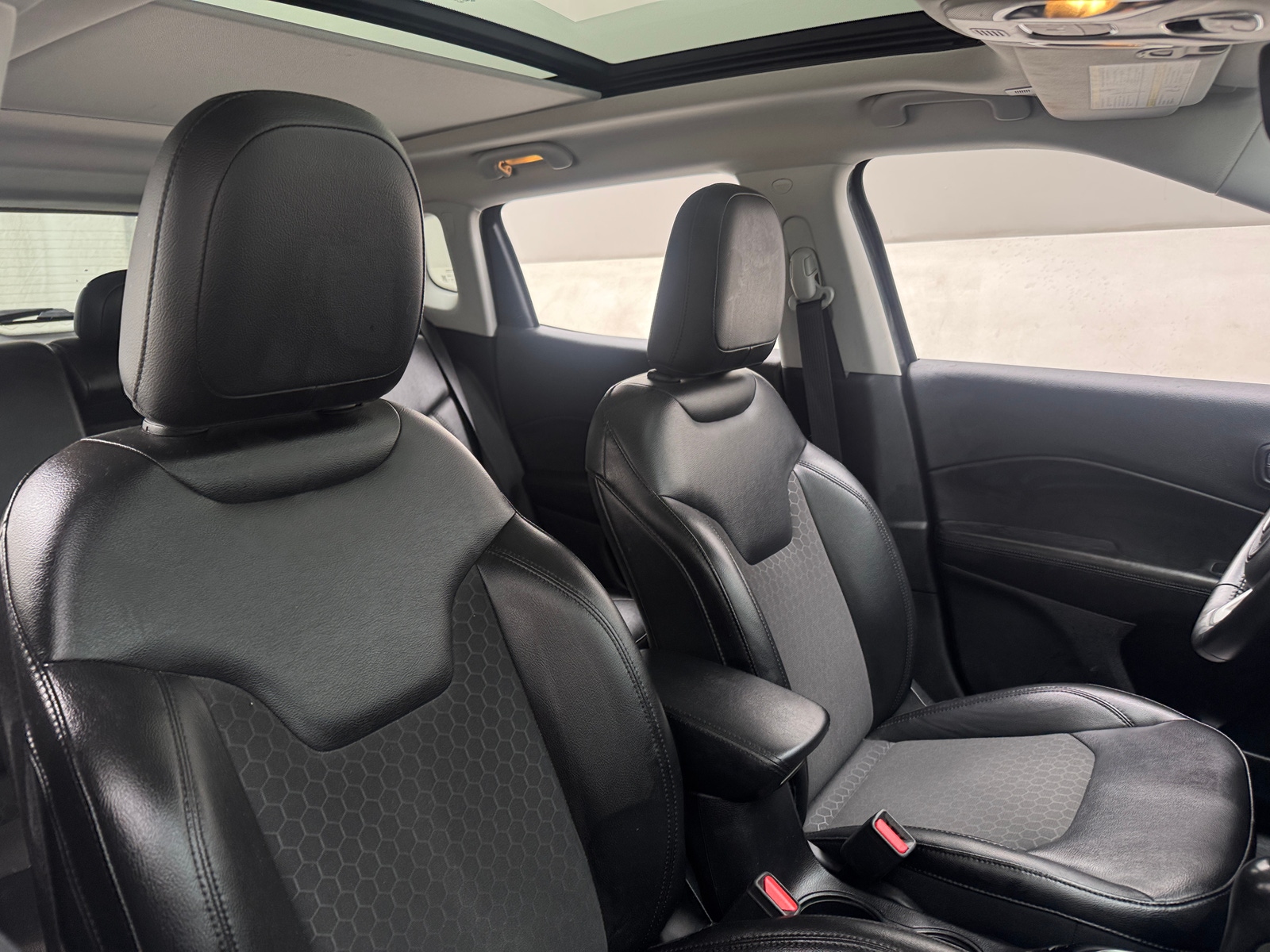 Thumbnail: 2018 Jeep Compass - 2