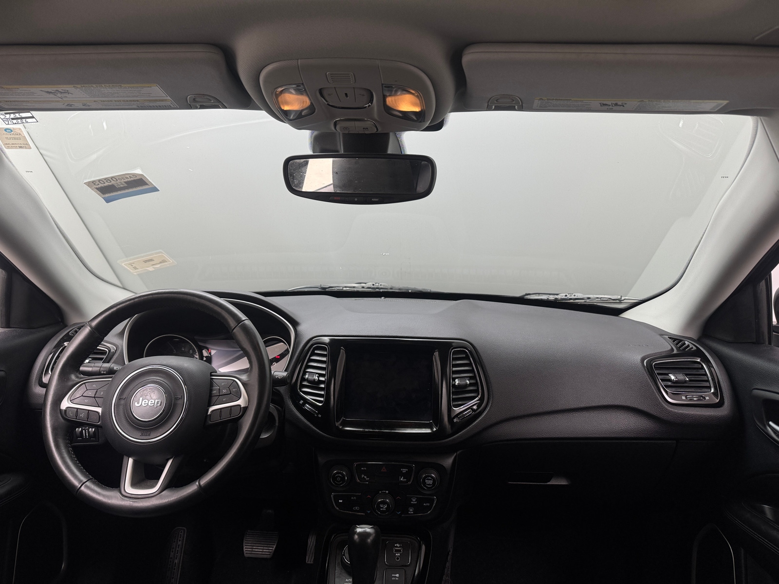 Thumbnail: 2018 Jeep Compass - 3