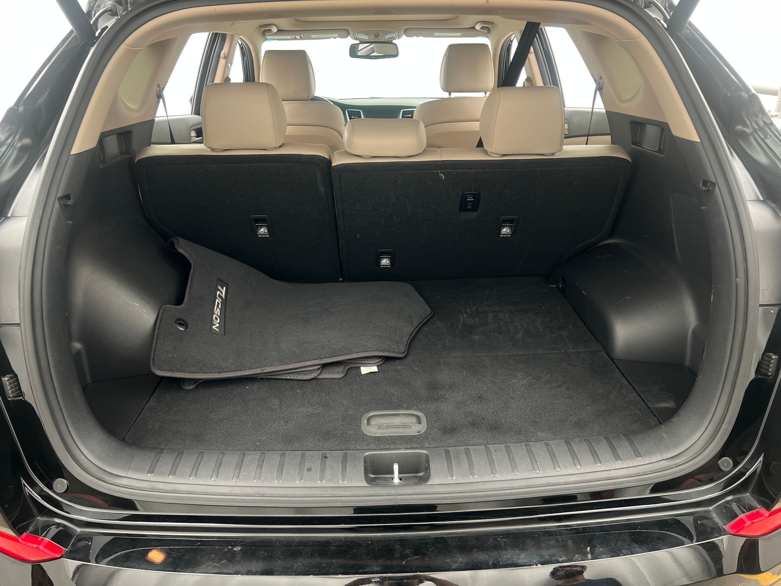 Thumbnail: 2018 Hyundai Tucson - 7