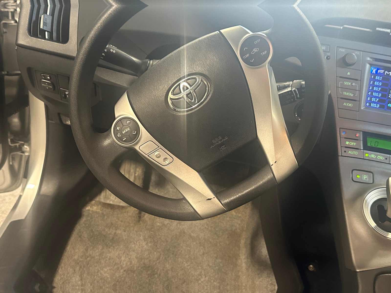 Thumbnail: 2015 Toyota Prius - 5