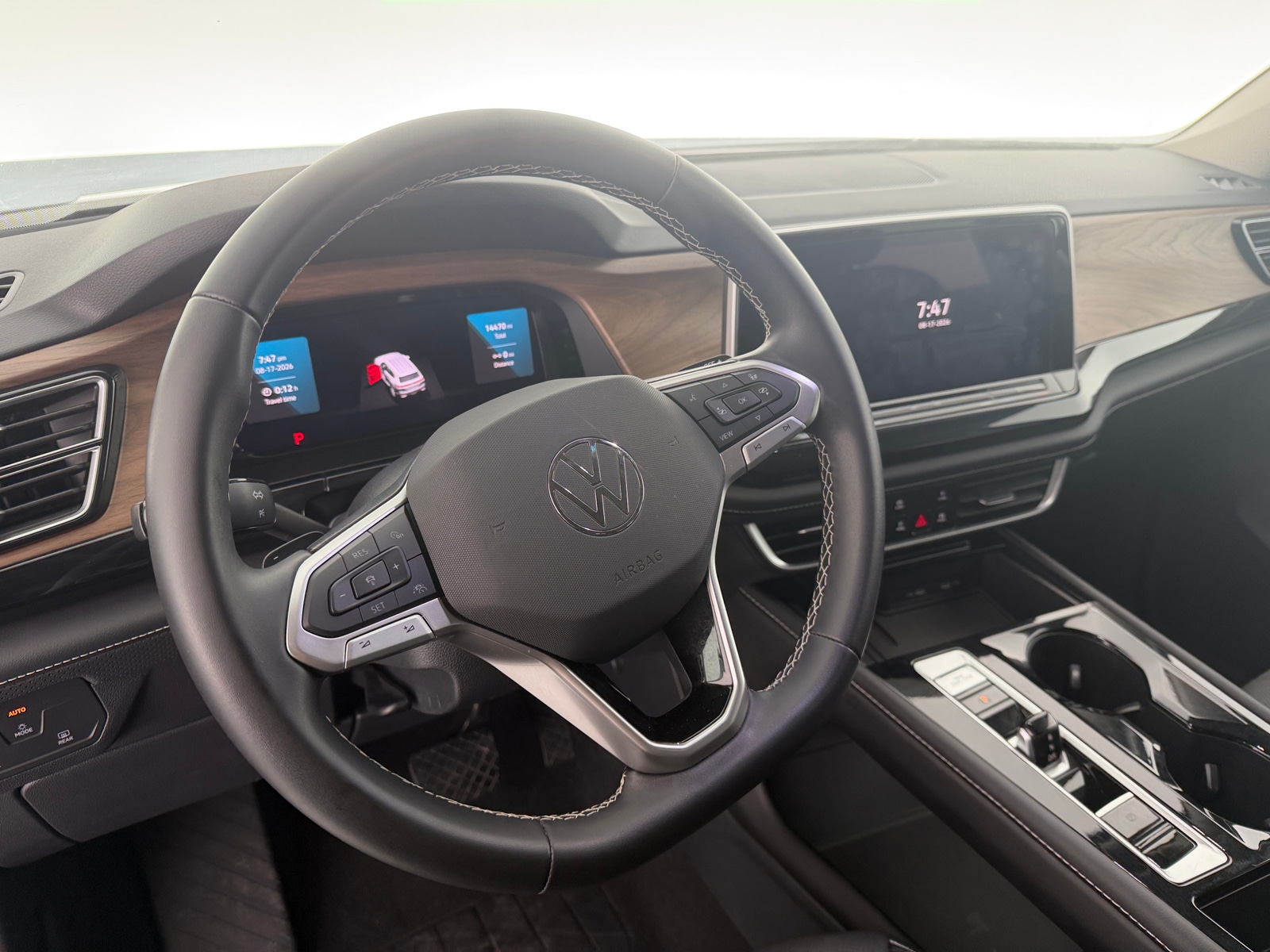 Thumbnail: 2026 Volkswagen Atlas - 4