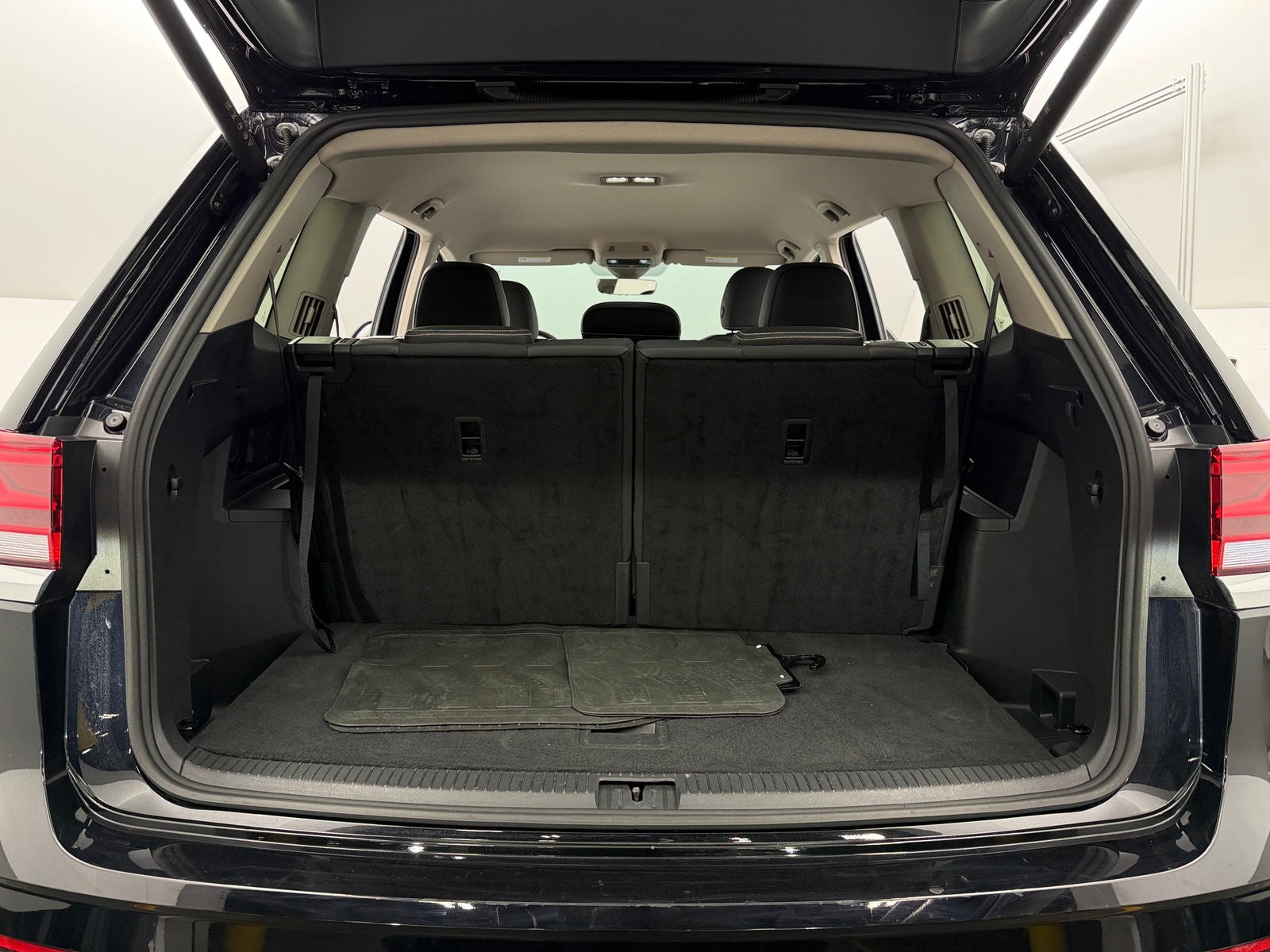 Thumbnail: 2026 Volkswagen Atlas - 6