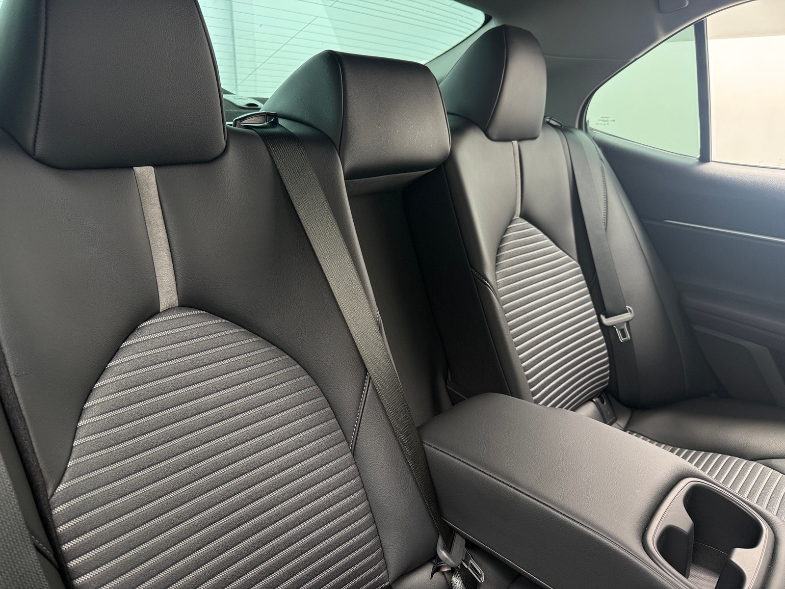 Thumbnail: 2021 Toyota Camry - 5