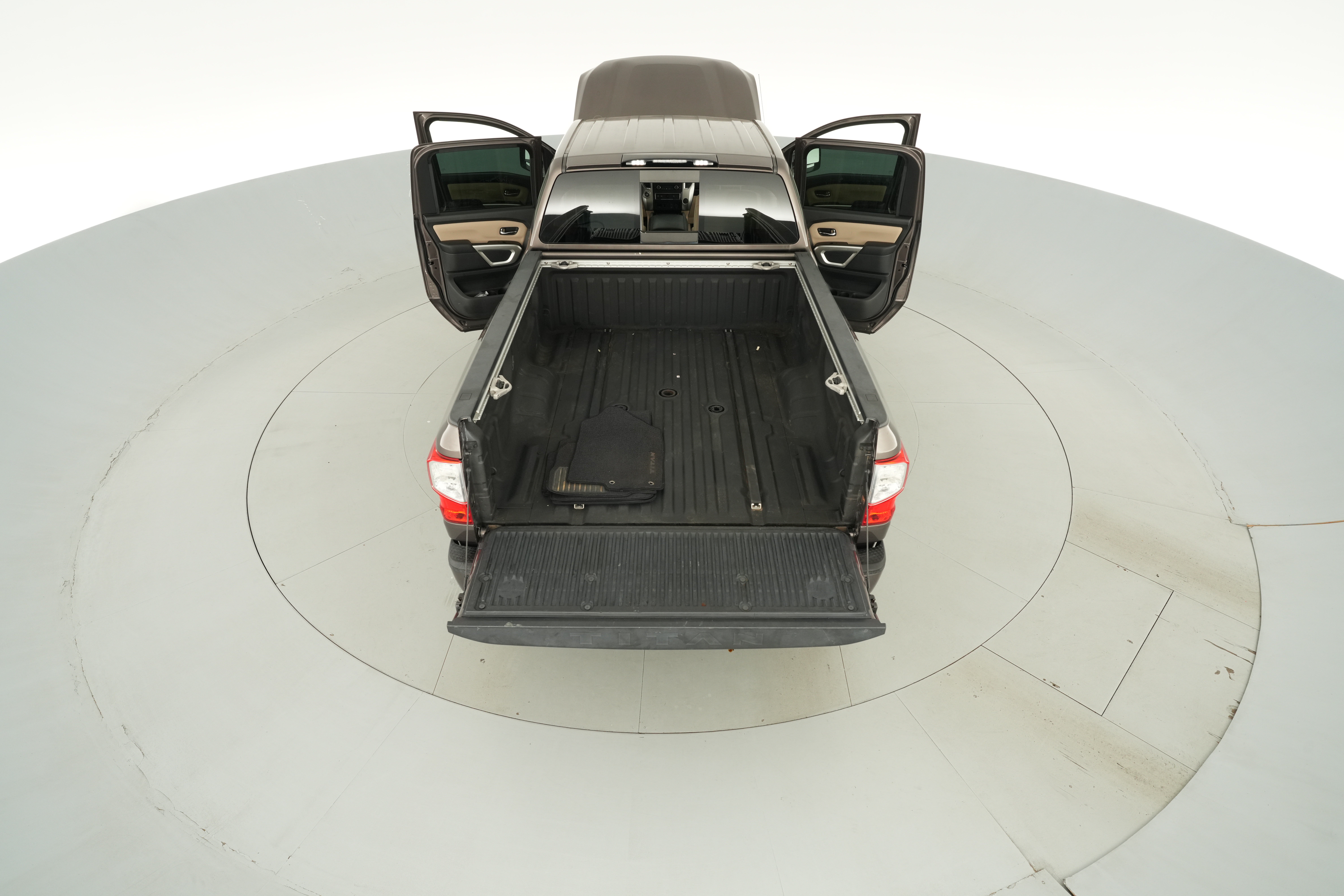 2017 Nissan Titan XD SV - Photo 48
