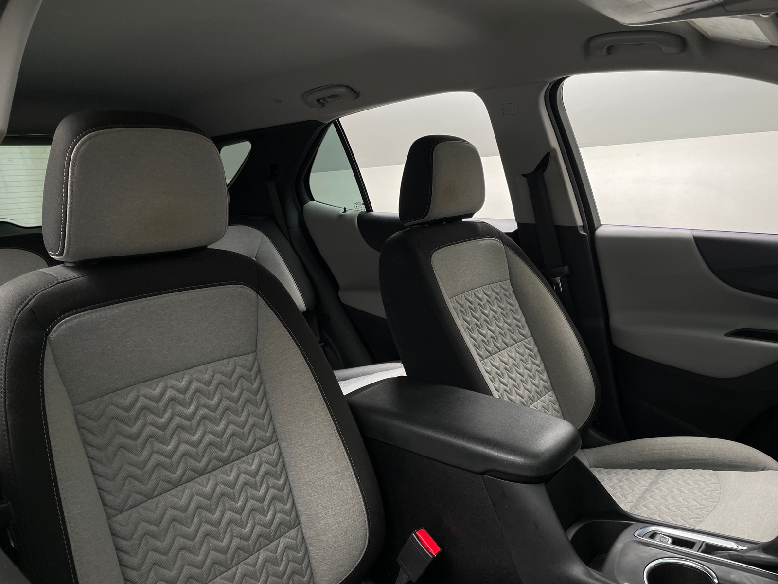 Thumbnail: 2022 Chevrolet Equinox - 2