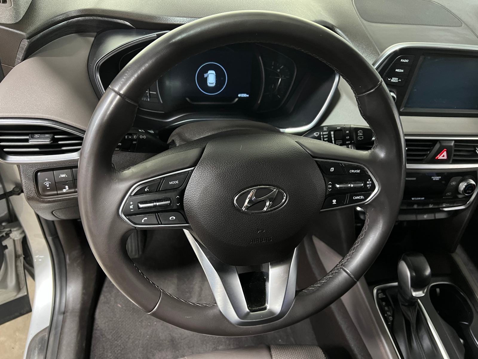 Thumbnail: 2019 Hyundai Santa Fe - 4