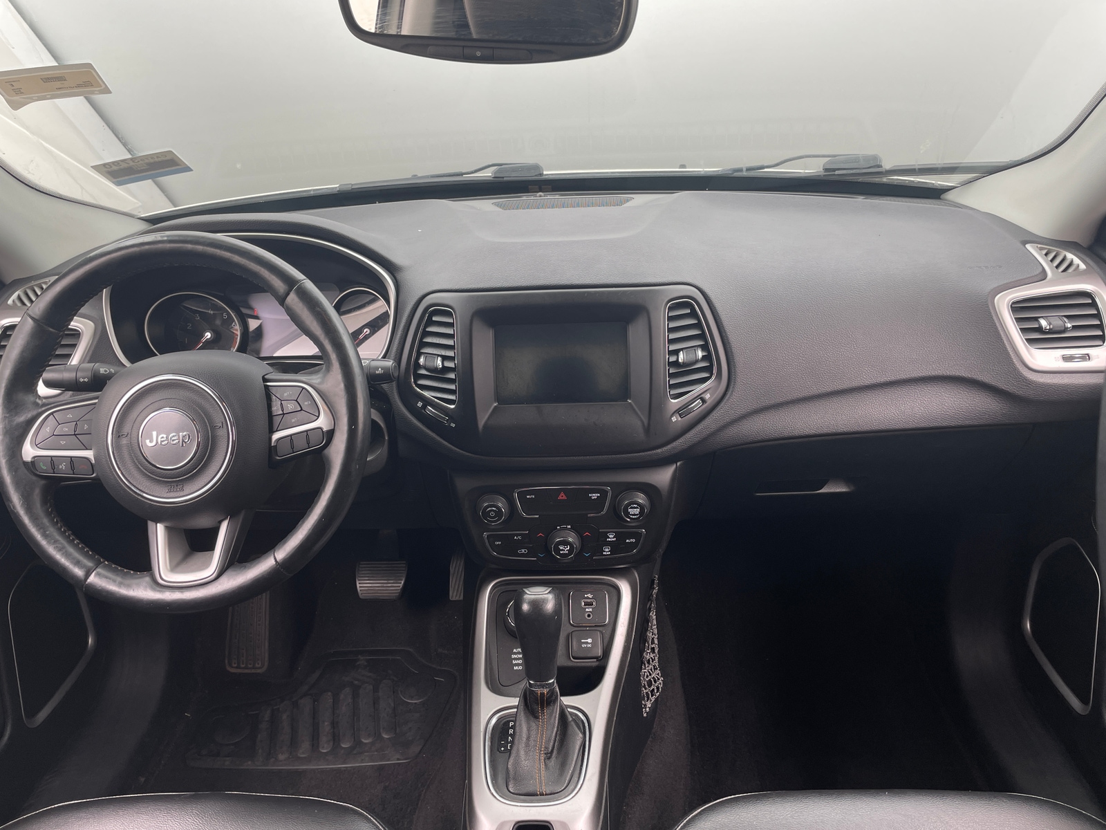 Thumbnail: 2018 Jeep Compass - 3