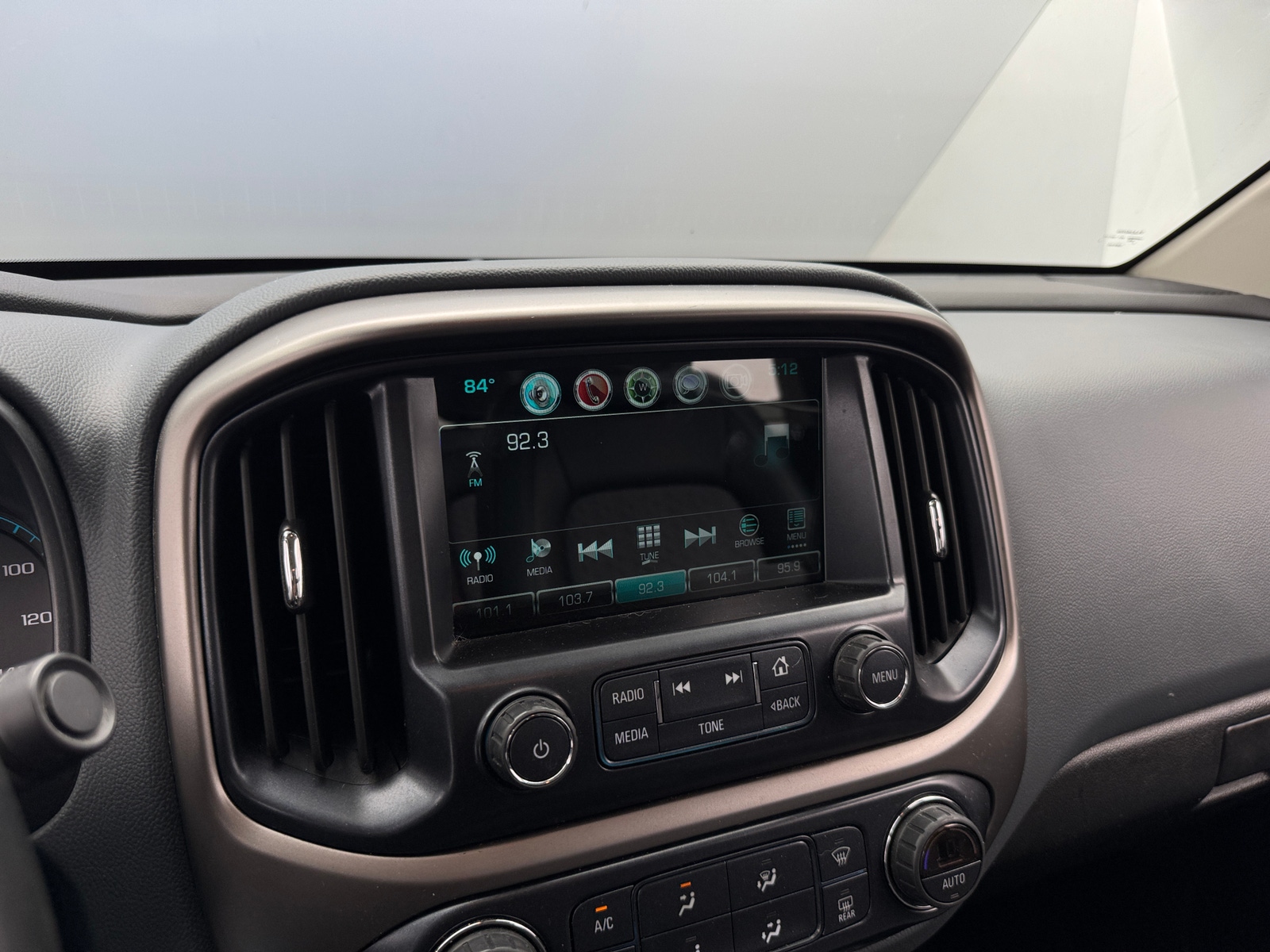 Thumbnail: 2018 Chevrolet Colorado - 3