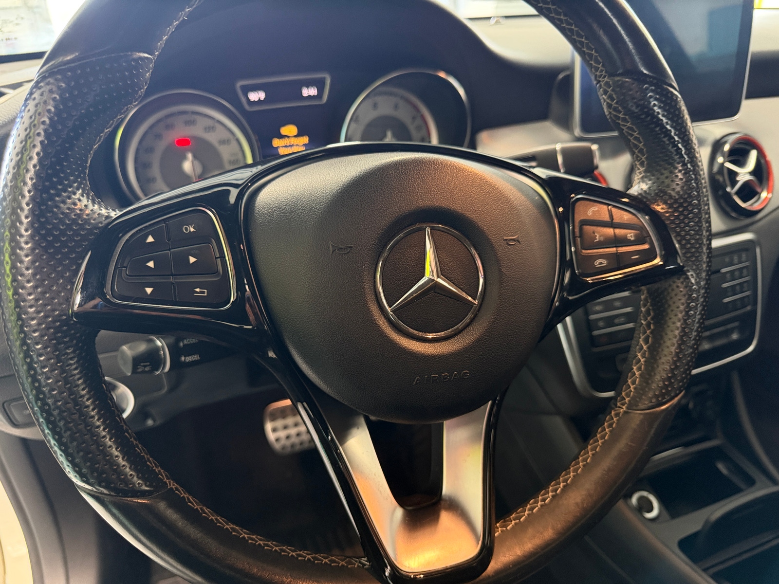 Thumbnail: 2015 Mercedes-Benz CLA - 4