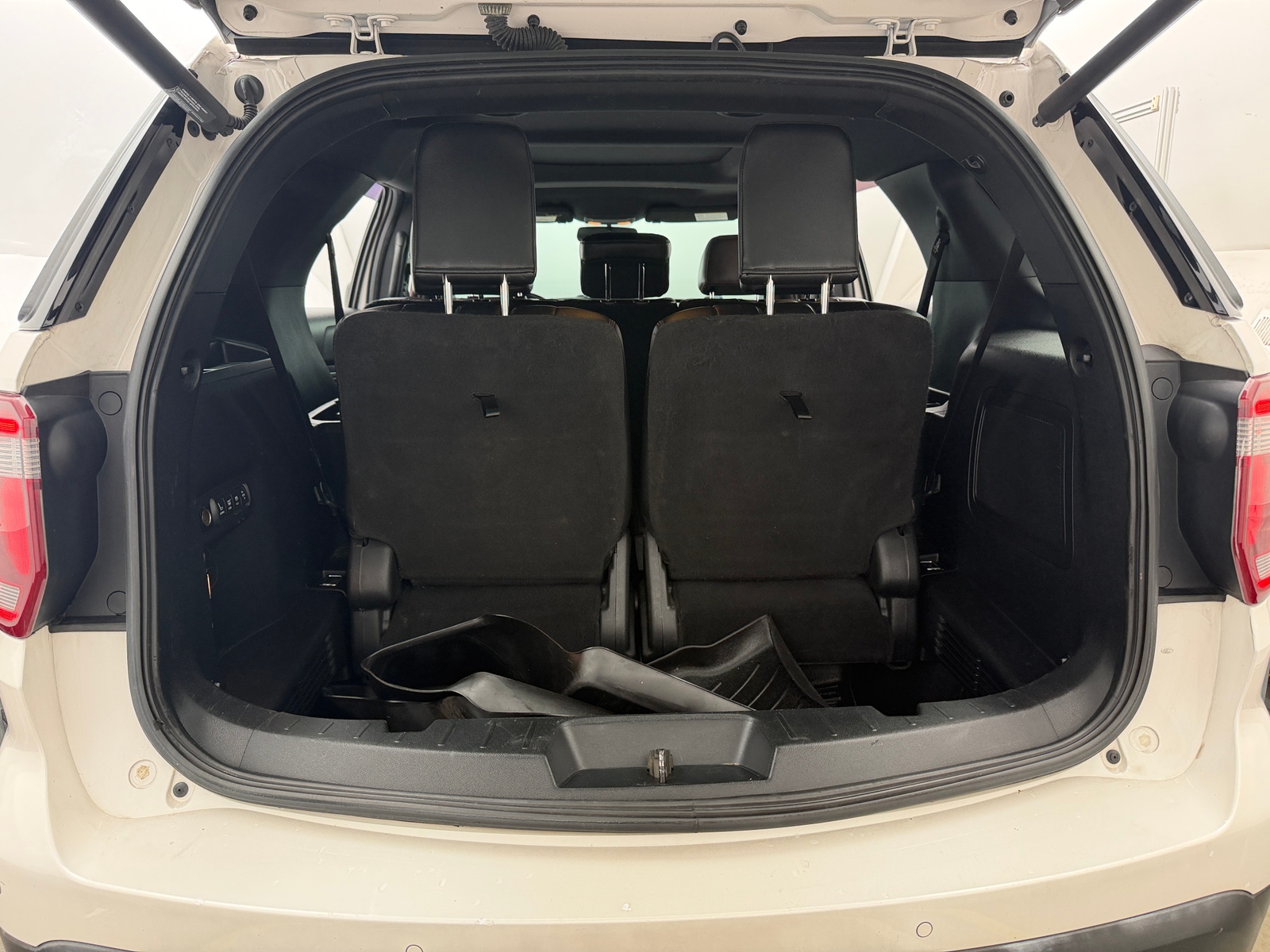 Thumbnail: 2017 Ford Explorer - 6