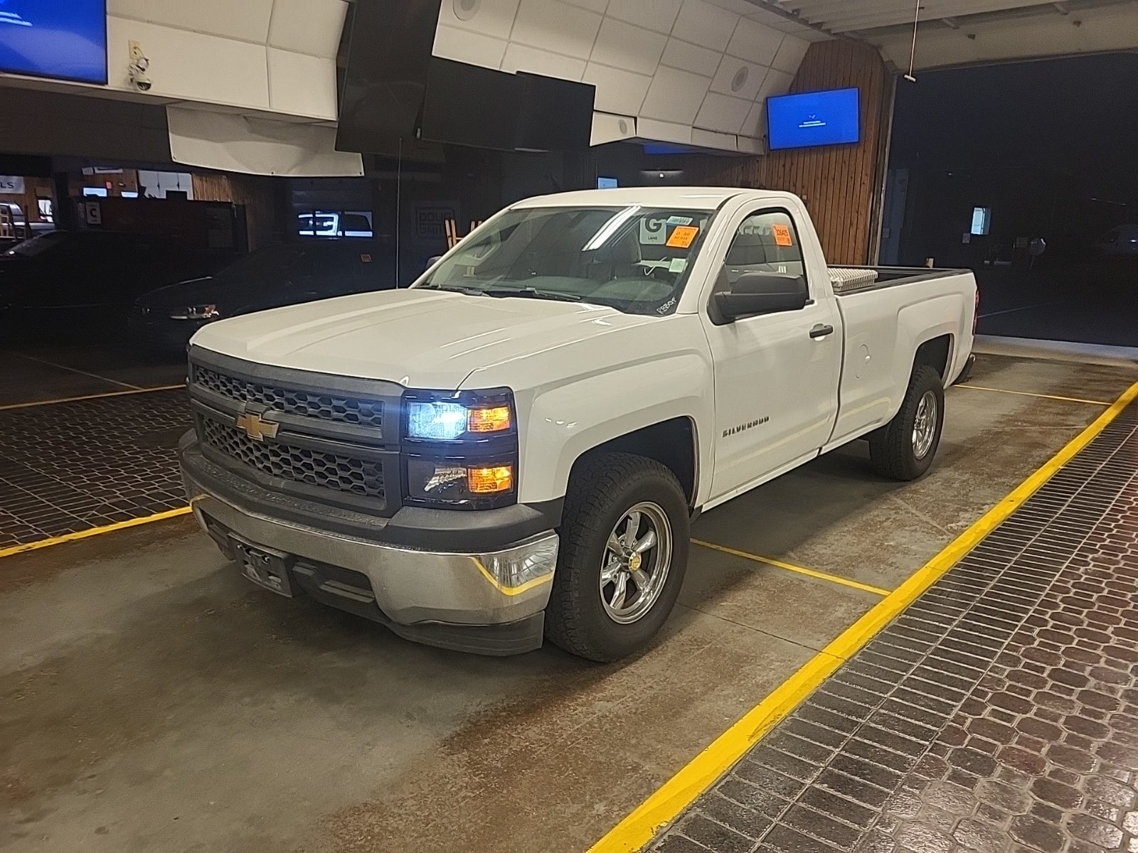 2014 Chevrolet Silverado 1500 2WD Reg Cab 133.0" Work Truck W/1wt