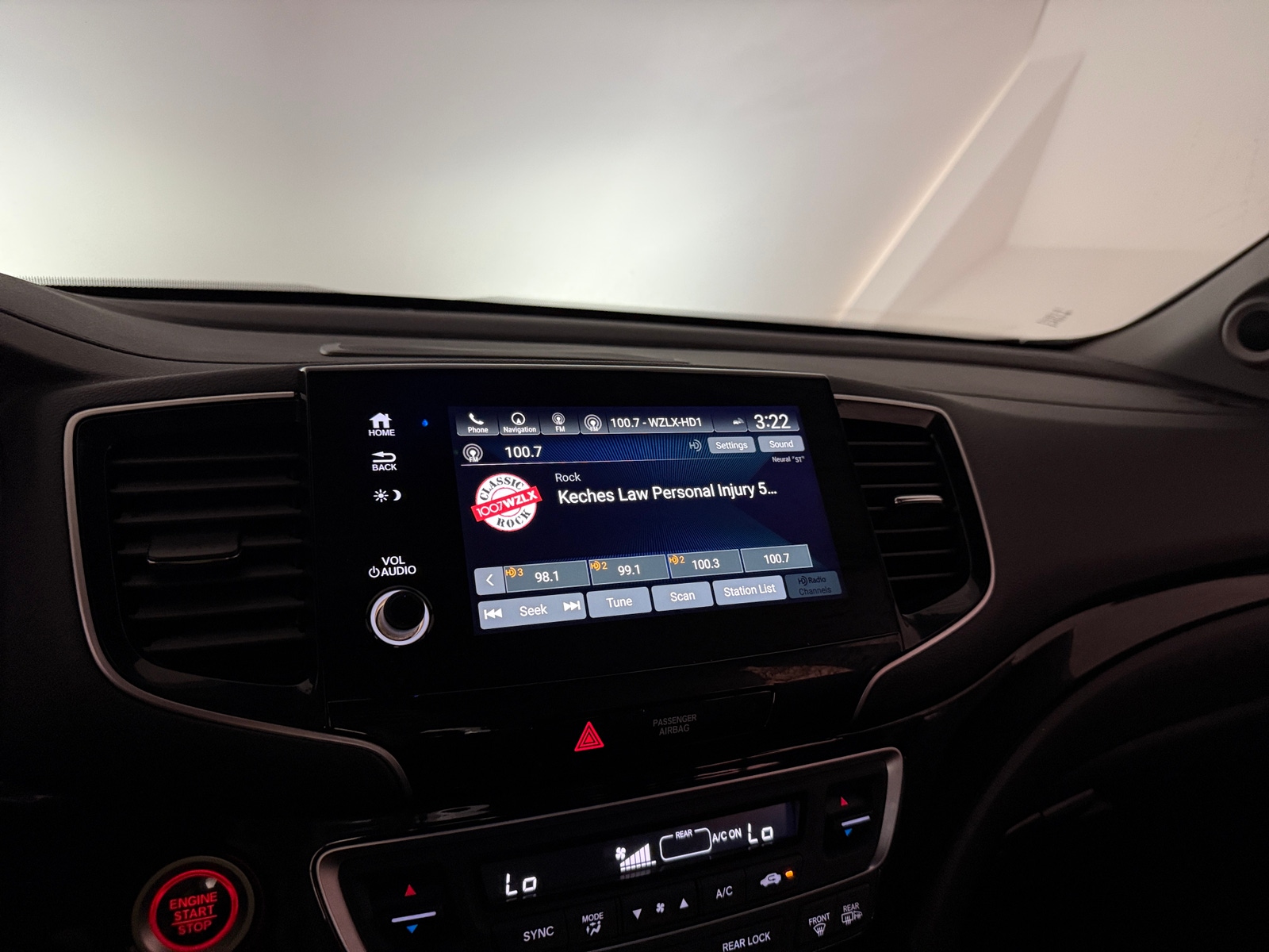 Thumbnail: 2019 Honda Pilot - 3