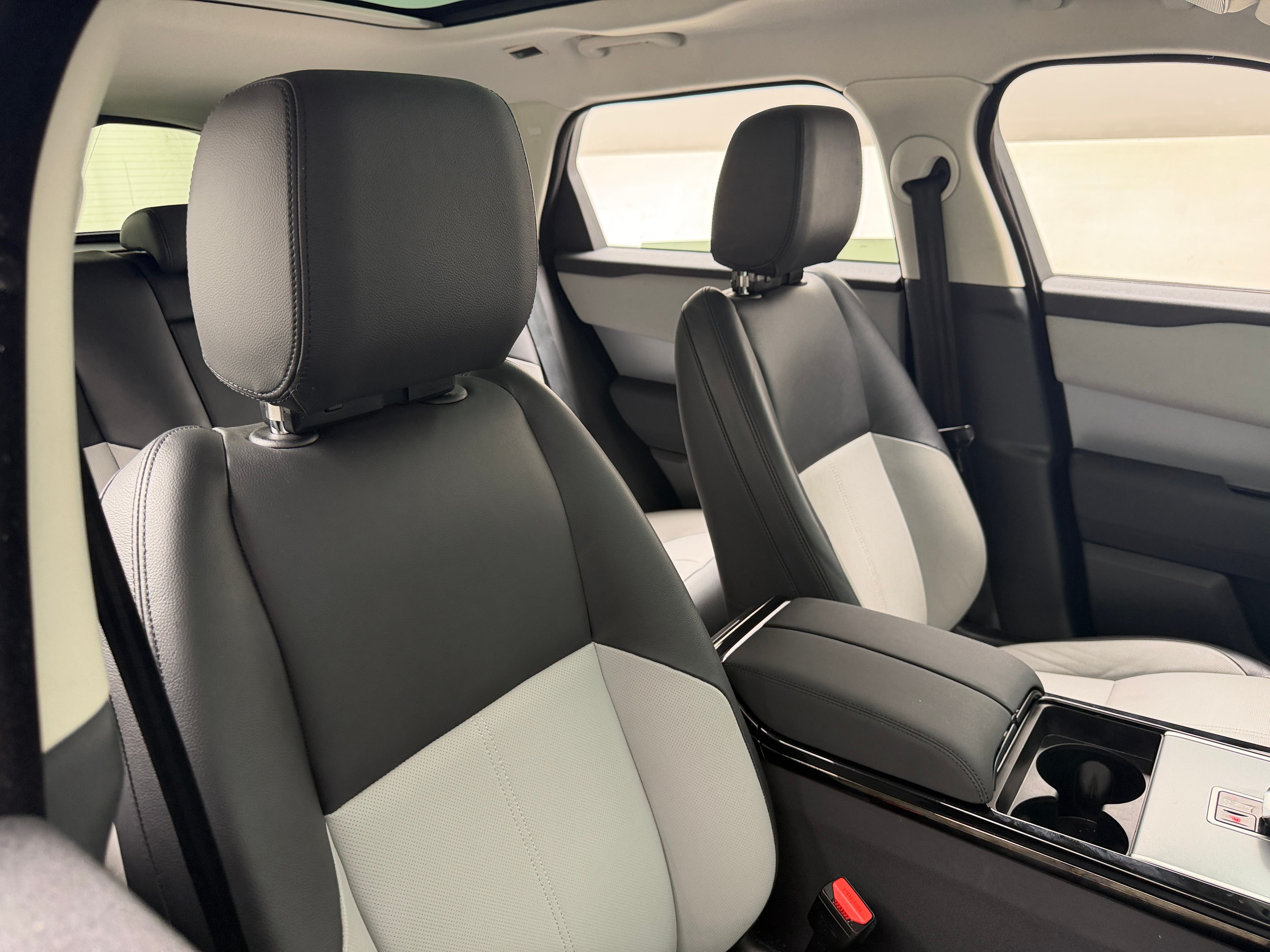 2025 Land Rover Range Rover Velar