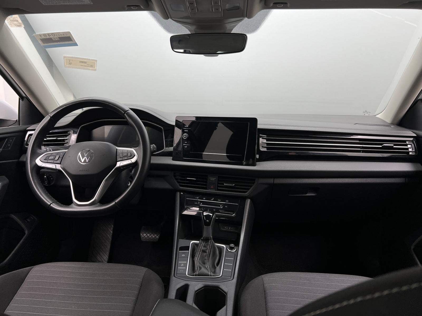 Thumbnail: 2025 Volkswagen Jetta - 3