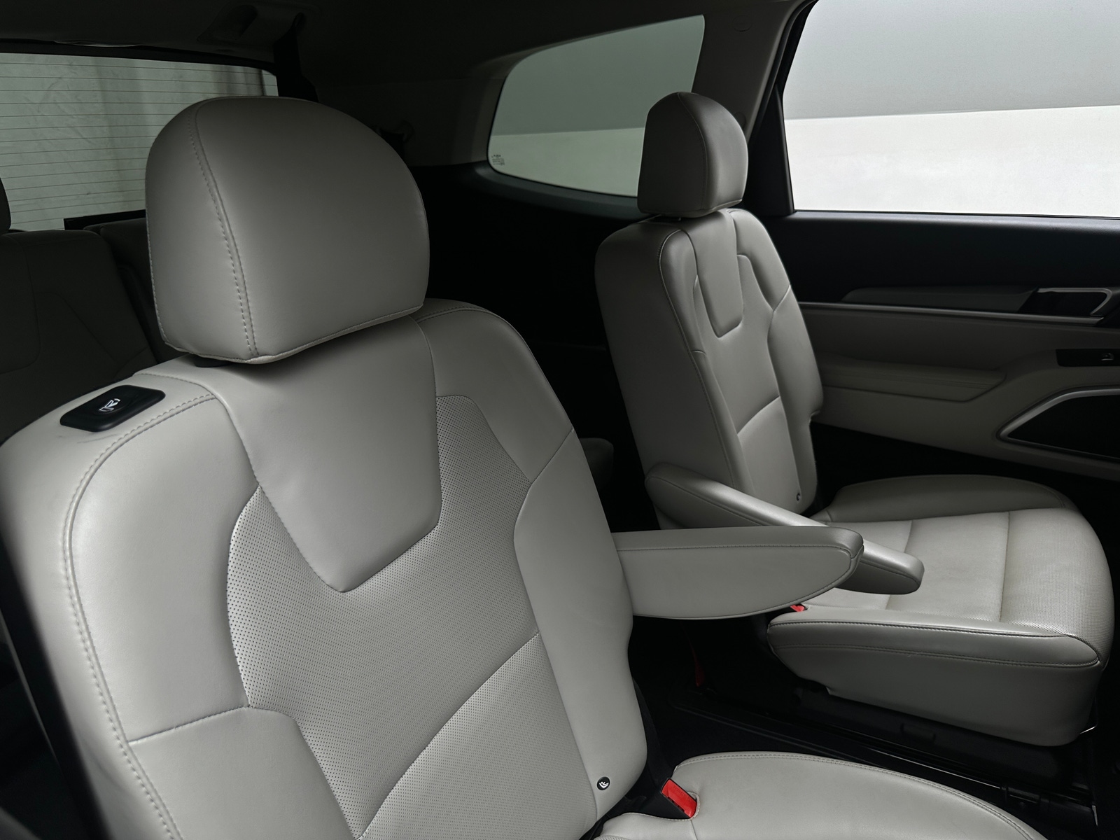 Thumbnail: 2022 Kia Telluride - 5
