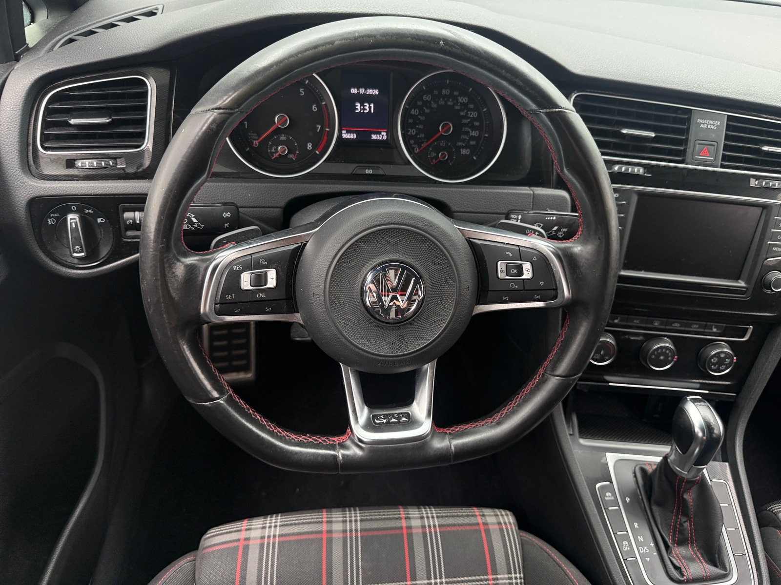 Thumbnail: 2017 Volkswagen Golf - 5