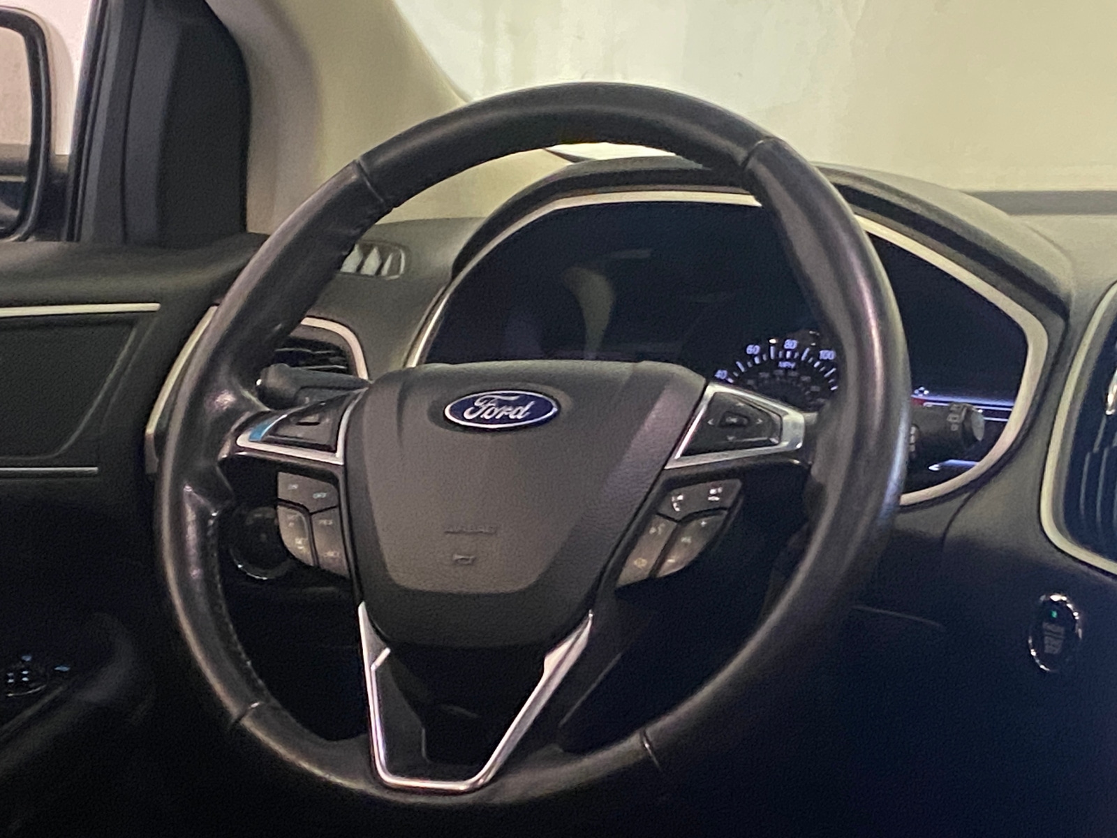Thumbnail: 2020 Ford Edge - 4