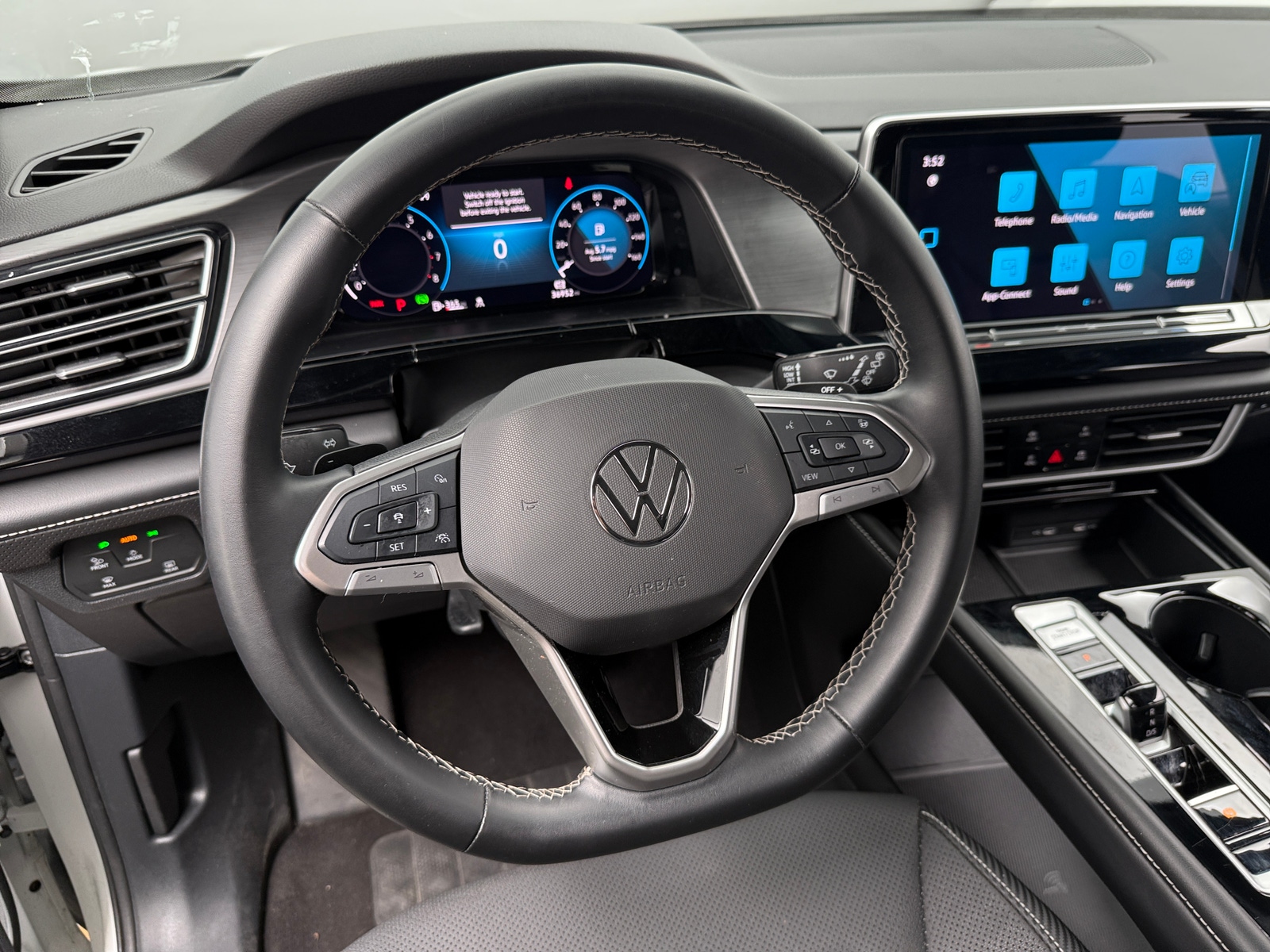 Thumbnail: 2024 Volkswagen Atlas - 4