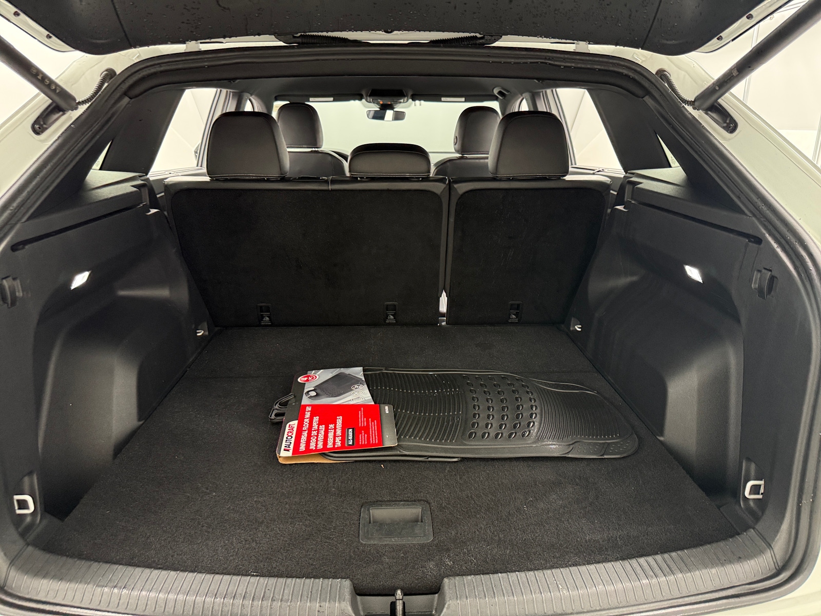 Thumbnail: 2024 Volkswagen Atlas - 6