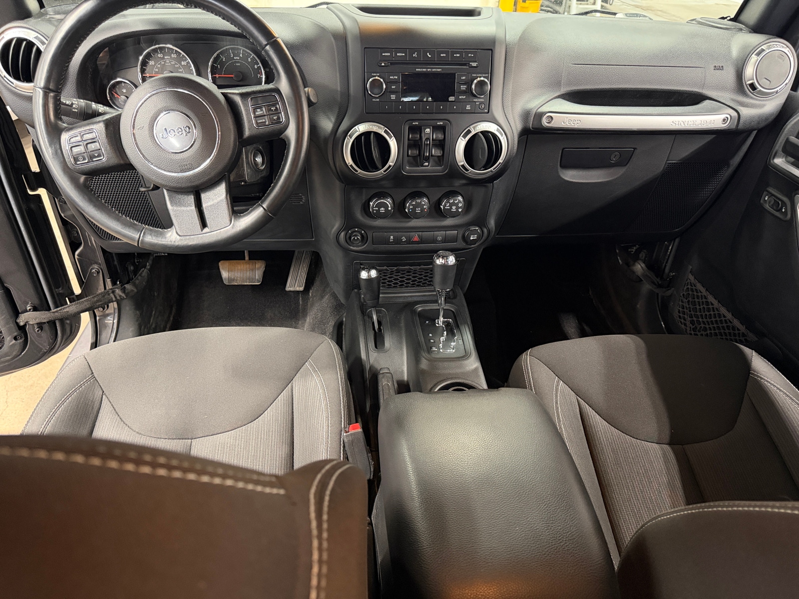 Thumbnail: 2017 Jeep Wrangler - 3