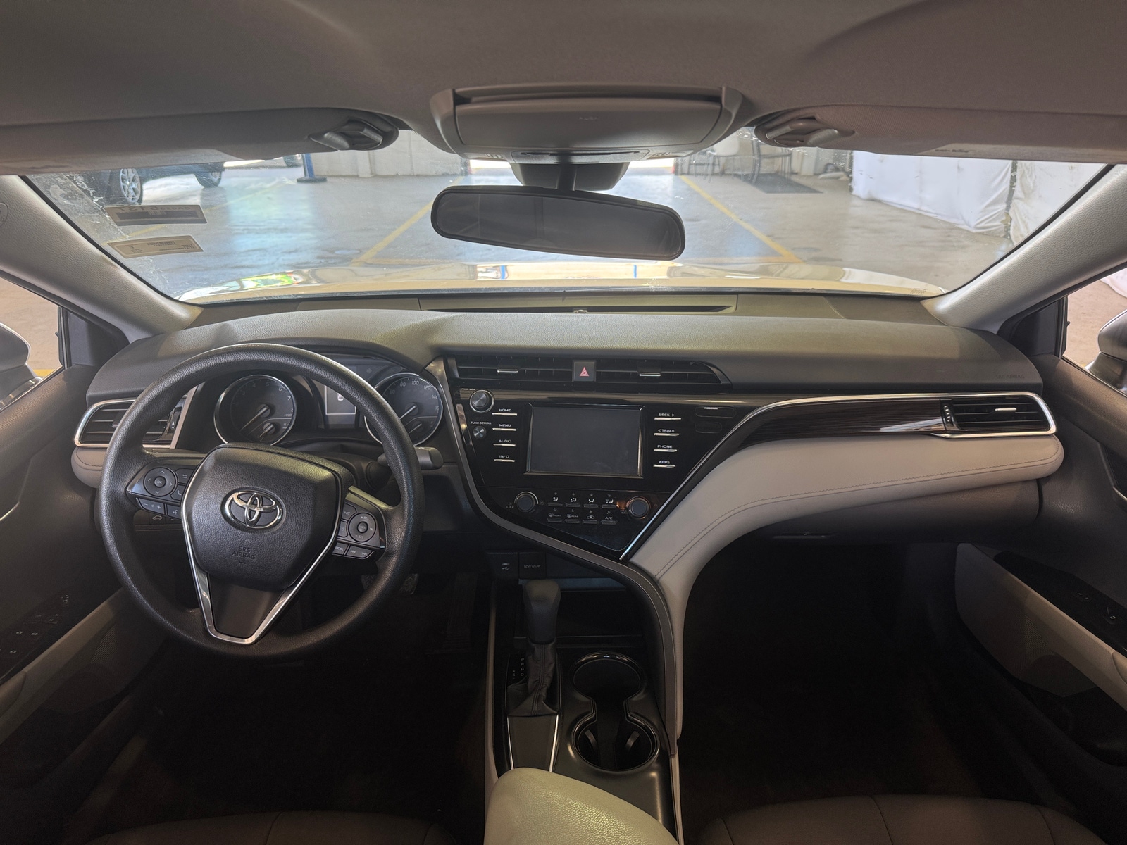 Thumbnail: 2018 Toyota Camry - 3