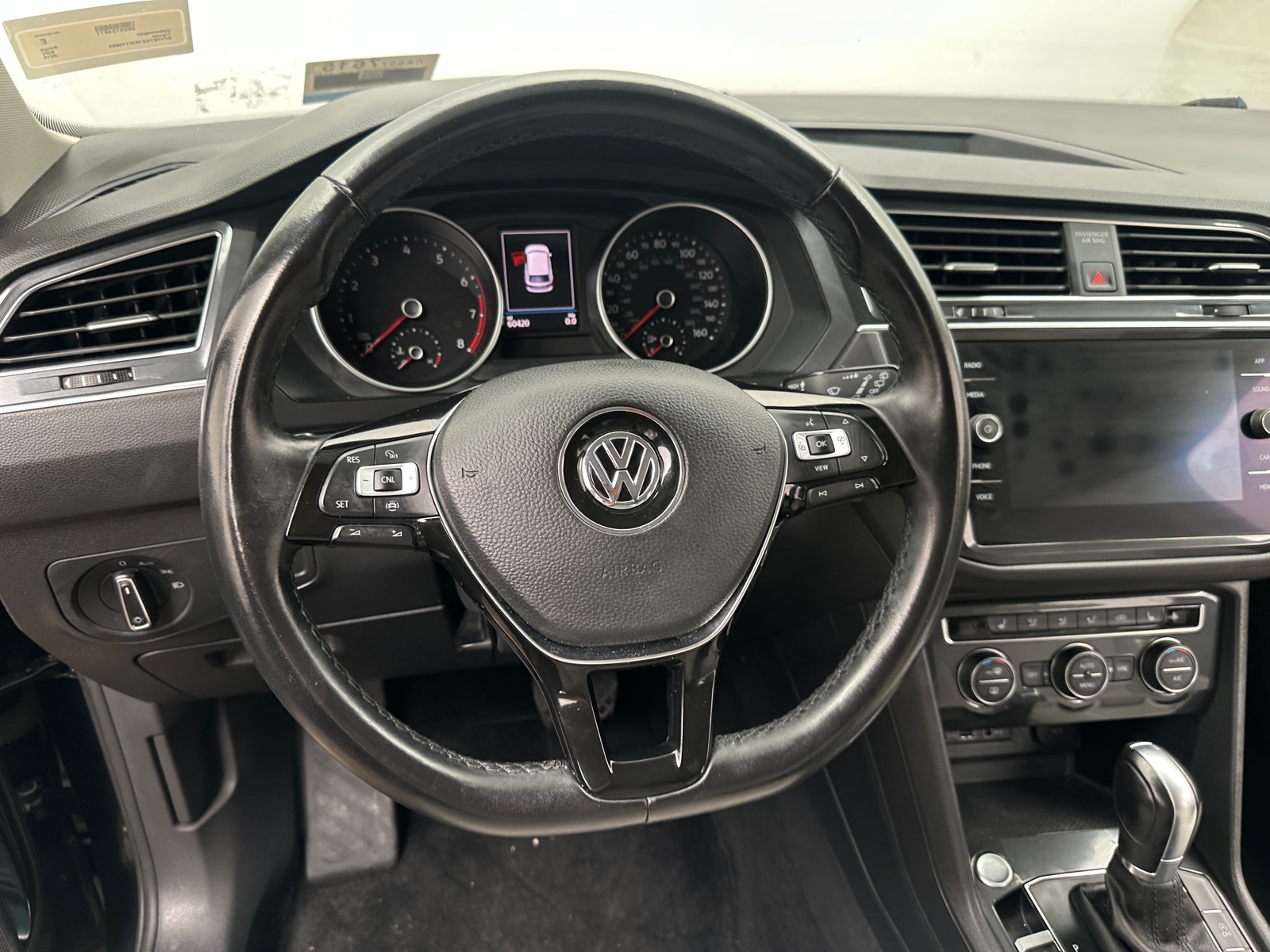 Thumbnail: 2019 Volkswagen Tiguan - 4