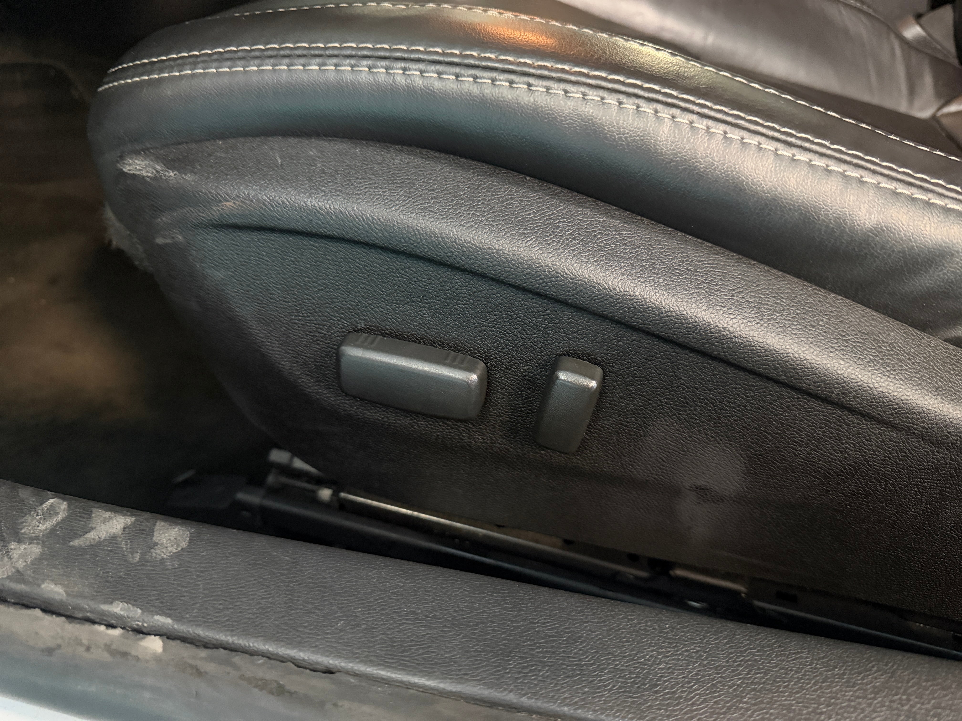 2015 Chevrolet Camaro 2LT - Photo 5