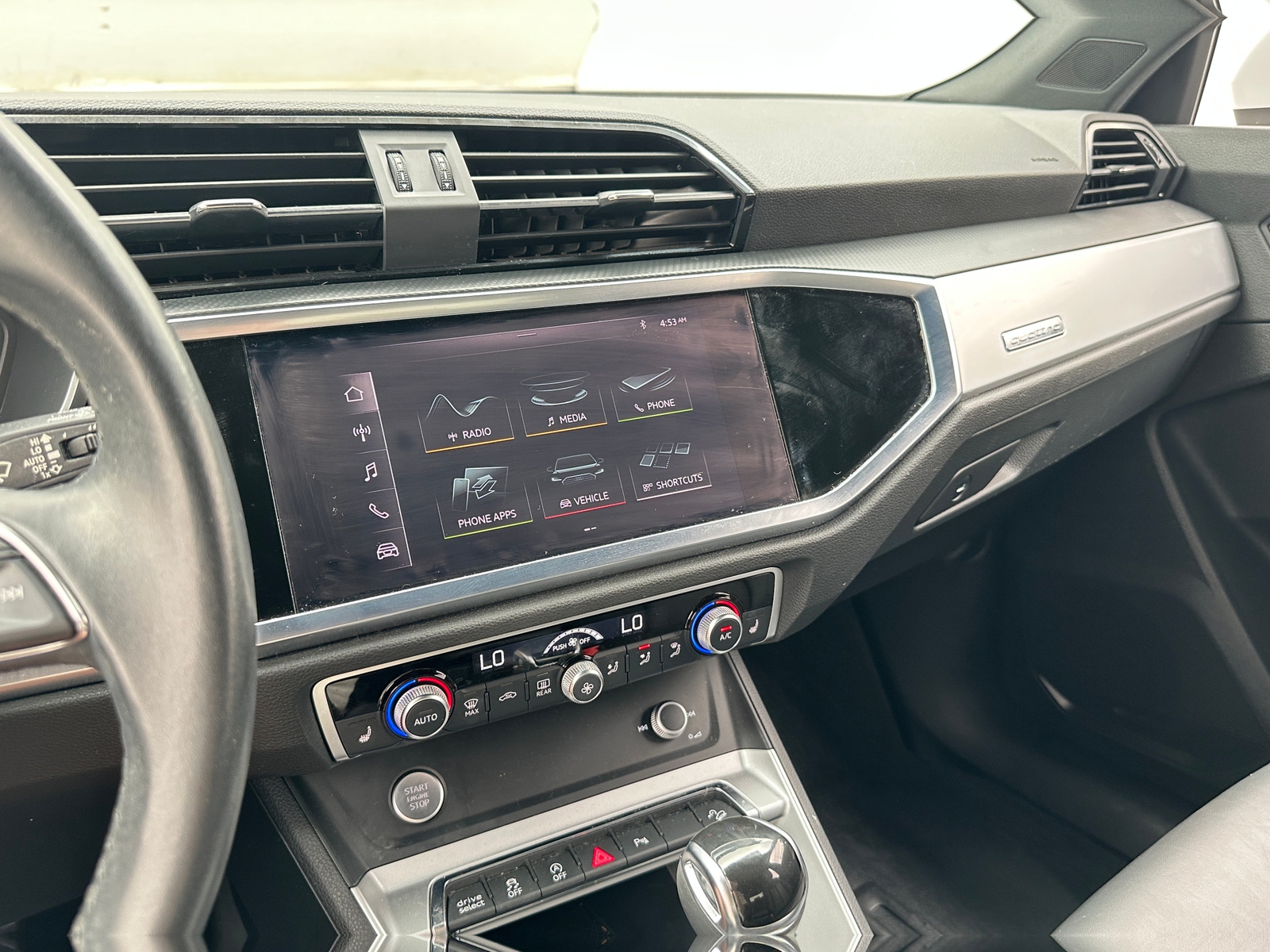 Thumbnail: 2020 Audi Q3 - 3