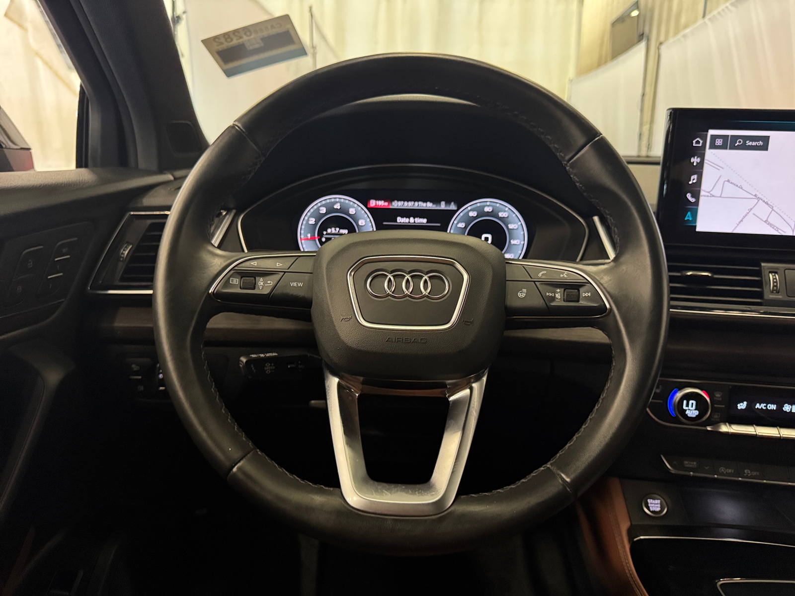 Thumbnail: 2023 Audi Q5 - 4