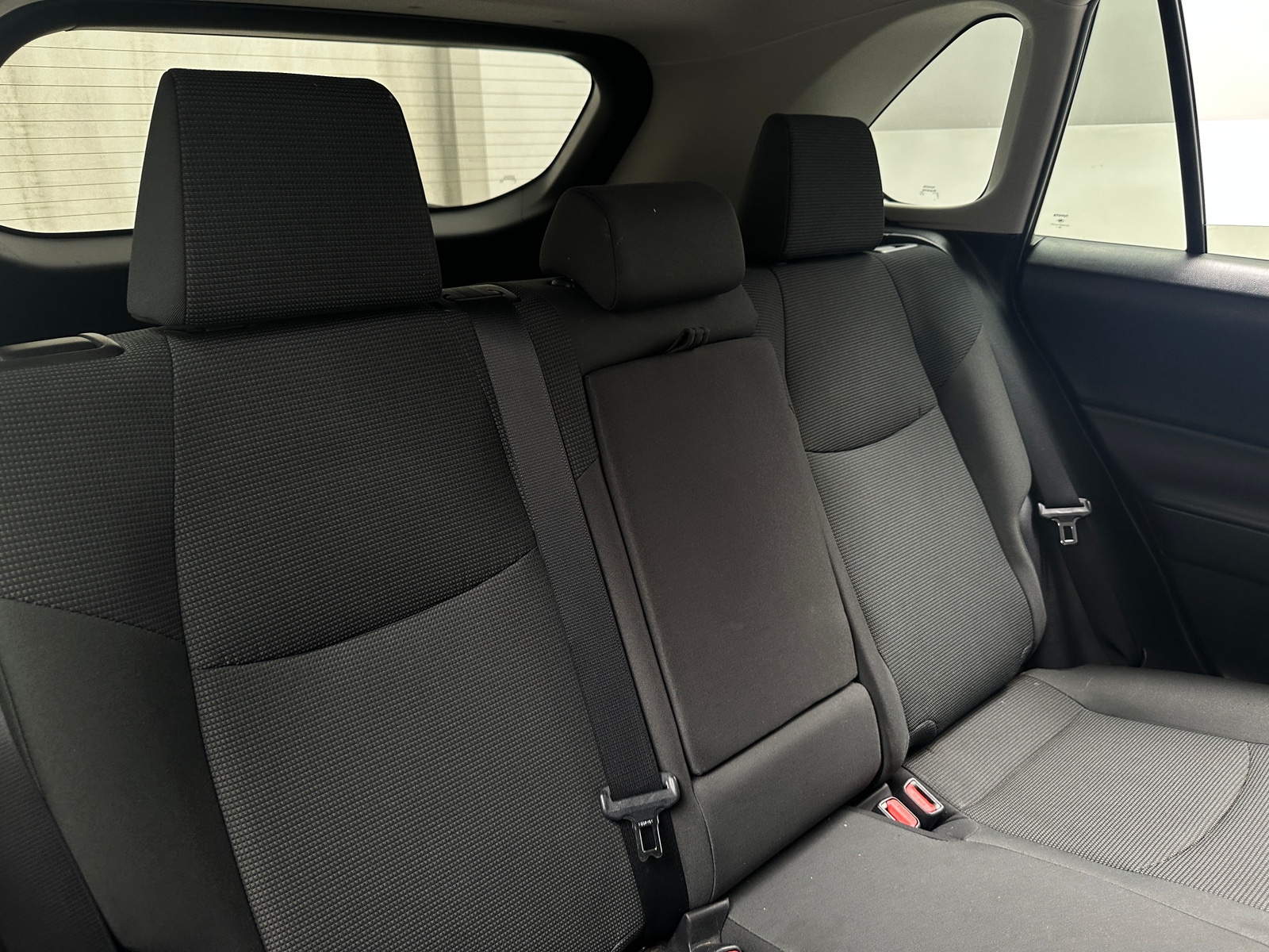 Thumbnail: 2021 Toyota RAV4 - 6