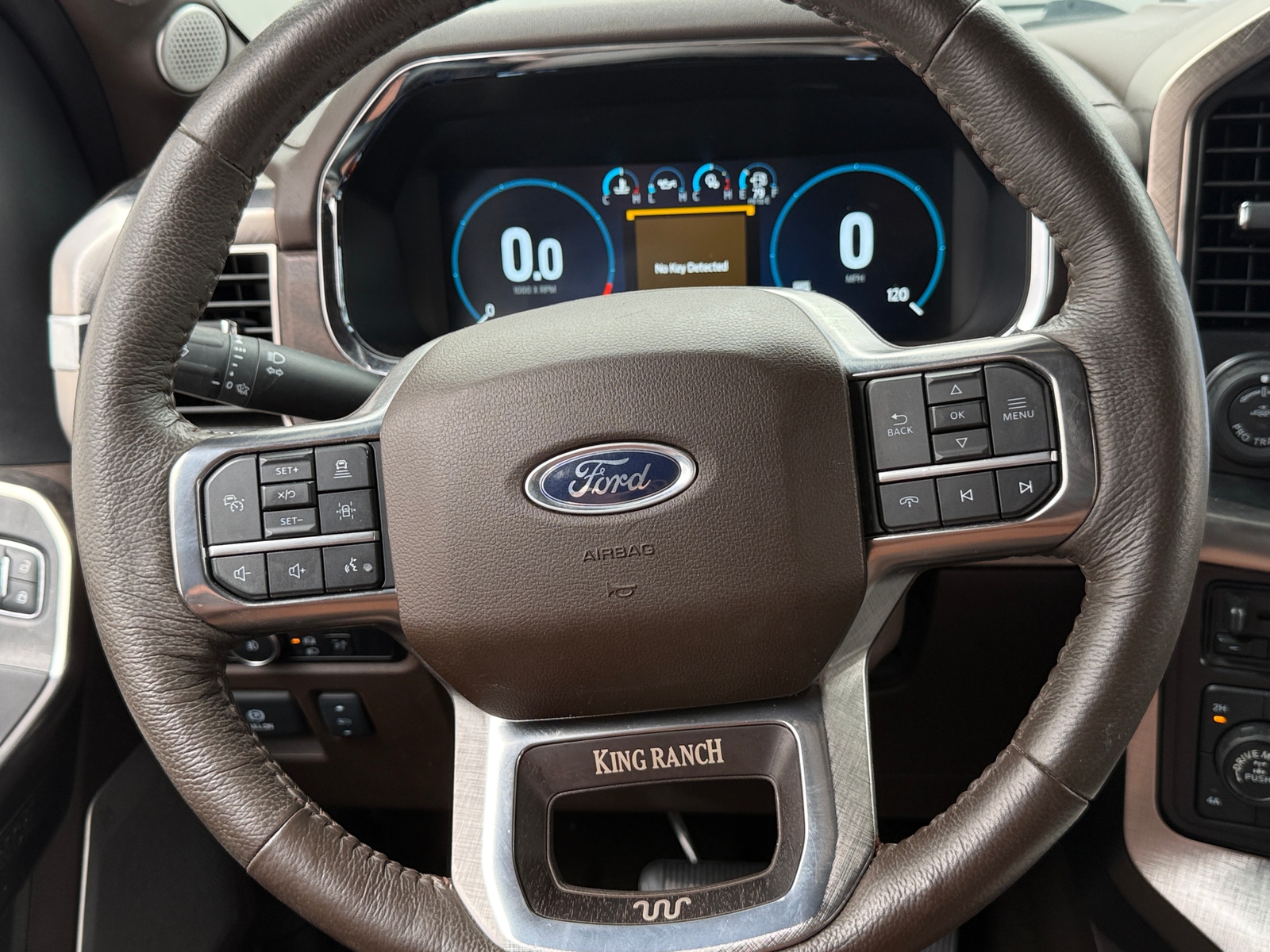 Thumbnail: 2023 Ford Econoline - 4