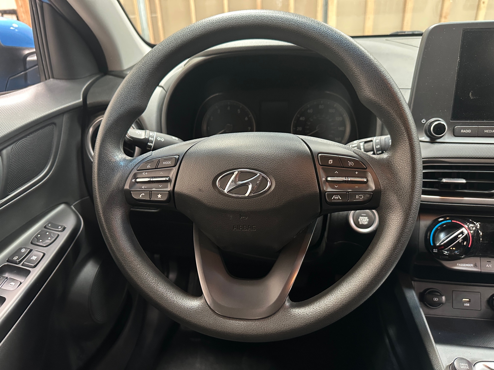Thumbnail: 2022 Hyundai Kona - 5