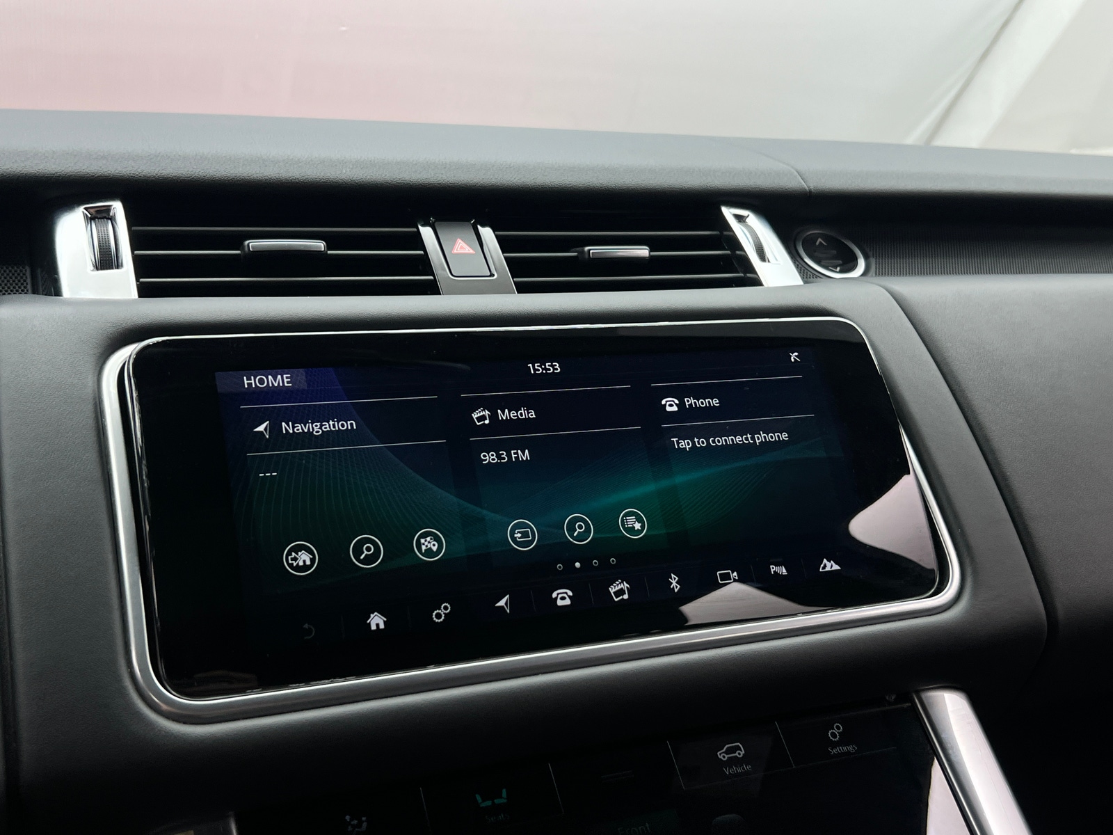 Thumbnail: 2021 Land Rover Range Rover Sport - 3