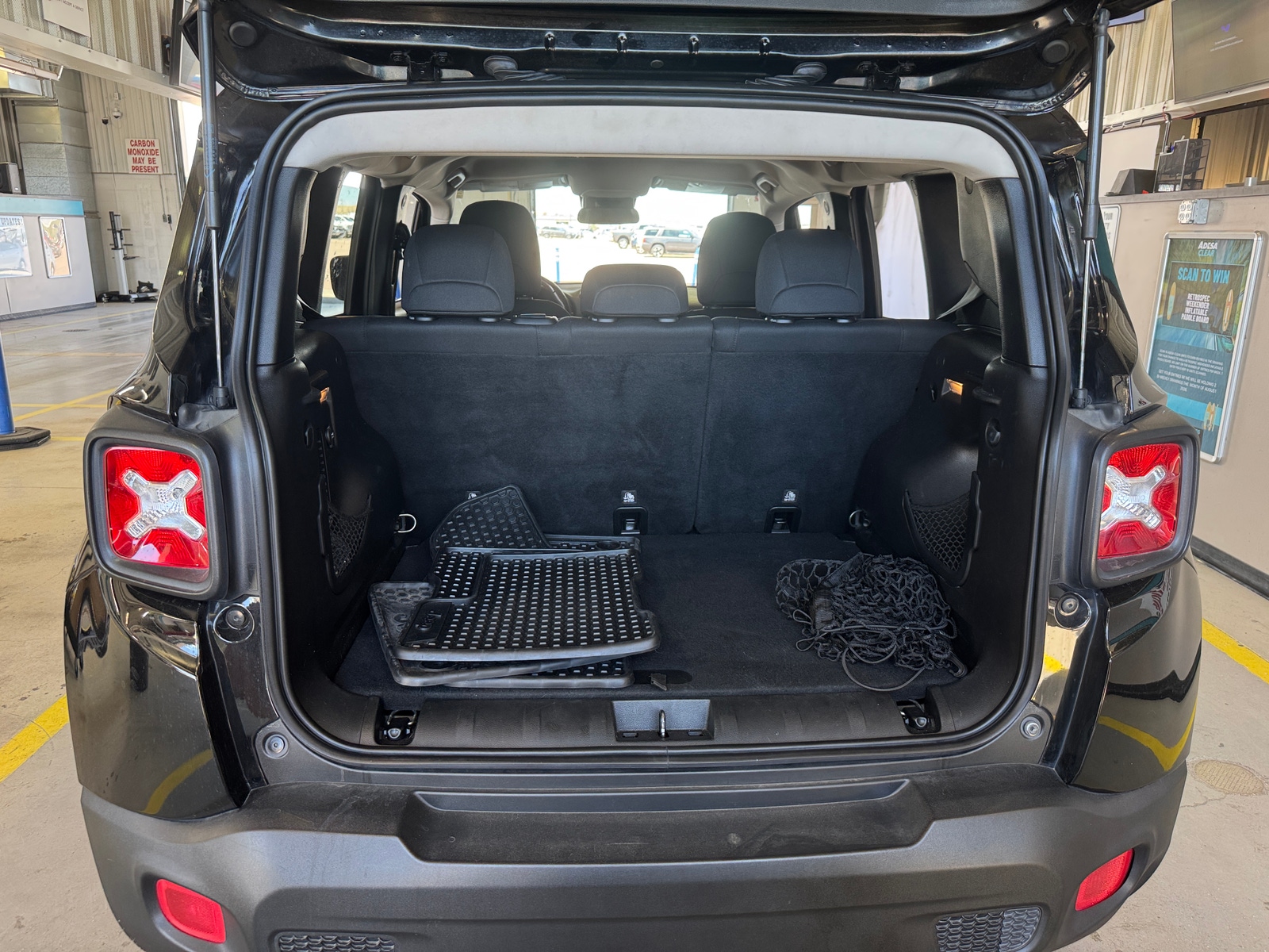 Thumbnail: 2017 Jeep Renegade - 7