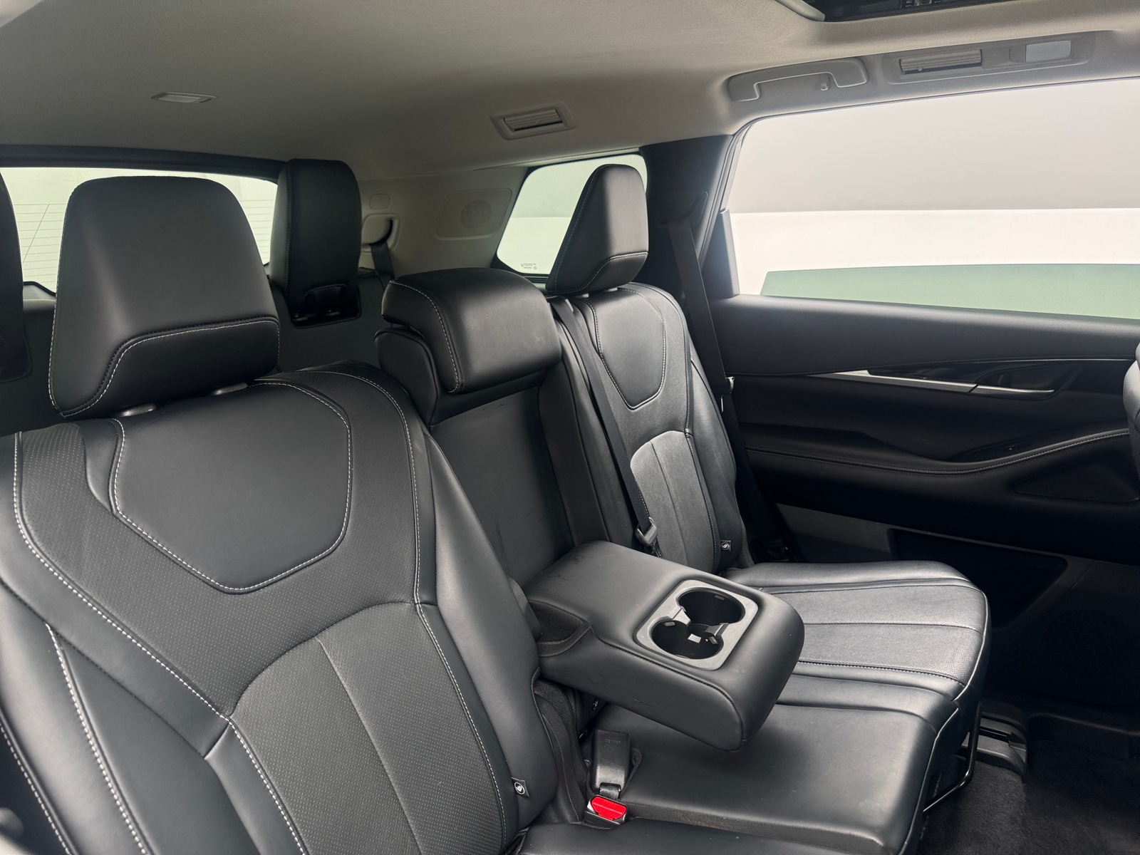 Thumbnail: 2023 INFINITI QX60 - 5