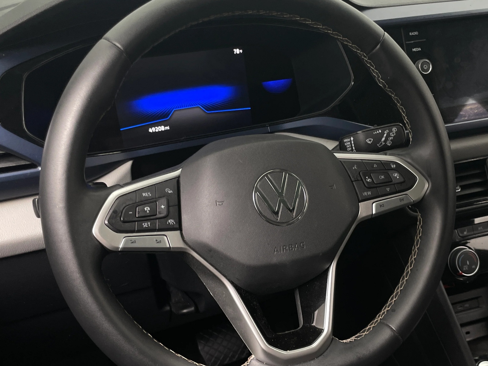 Thumbnail: 2023 Volkswagen Taos - 4
