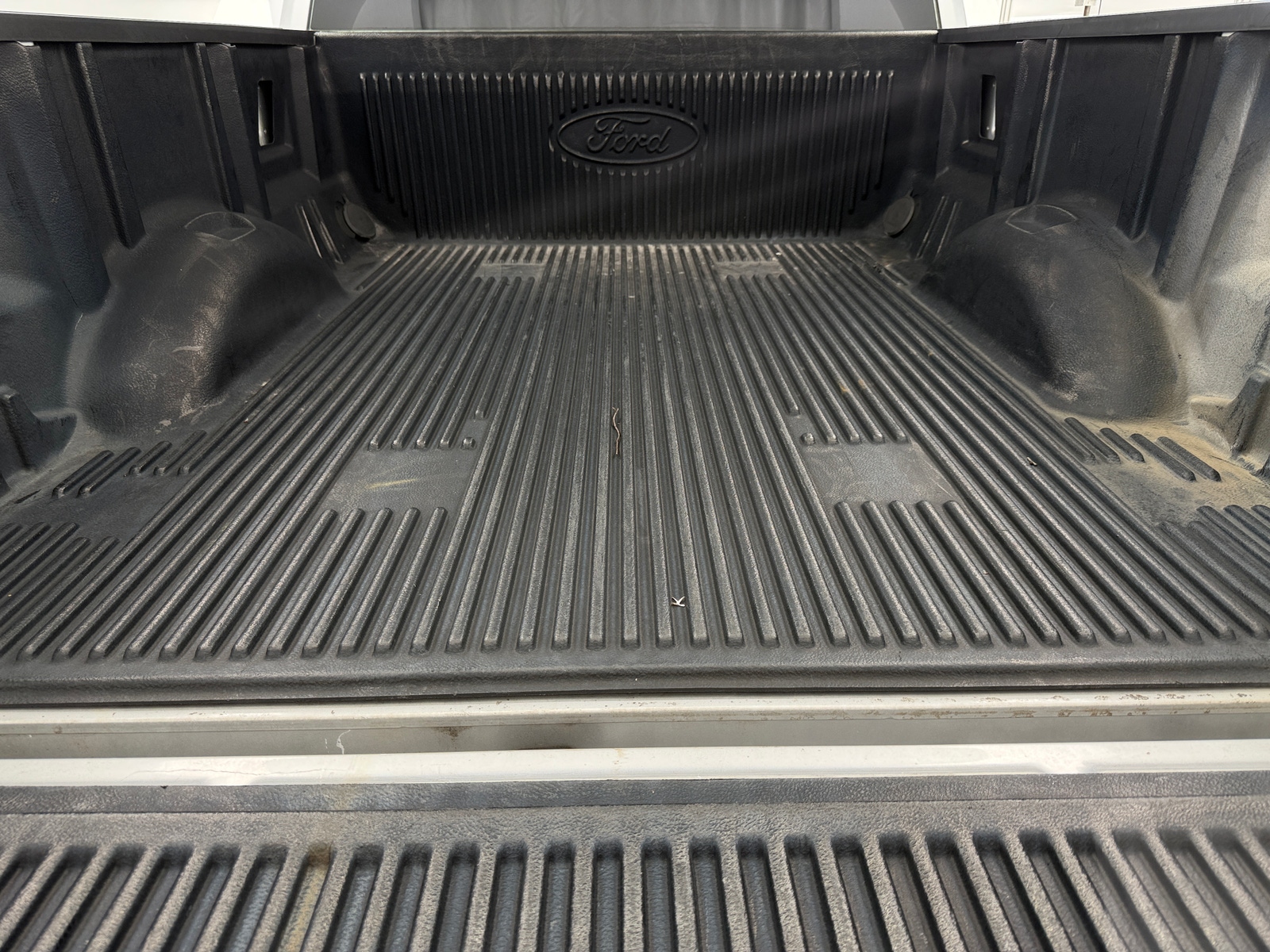 Thumbnail: 2016 Ford Econoline - 6