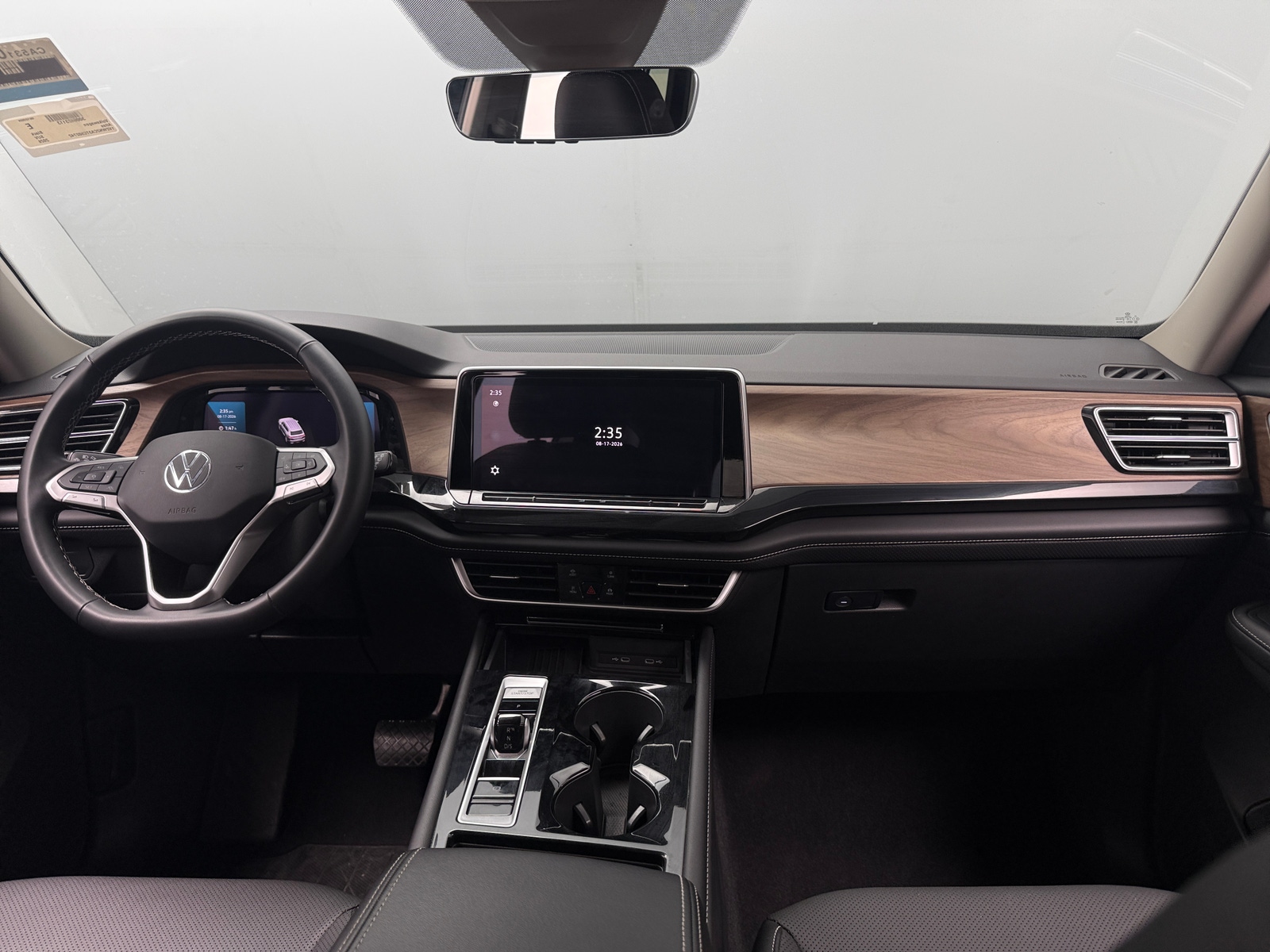 Thumbnail: 2026 Volkswagen Atlas - 3
