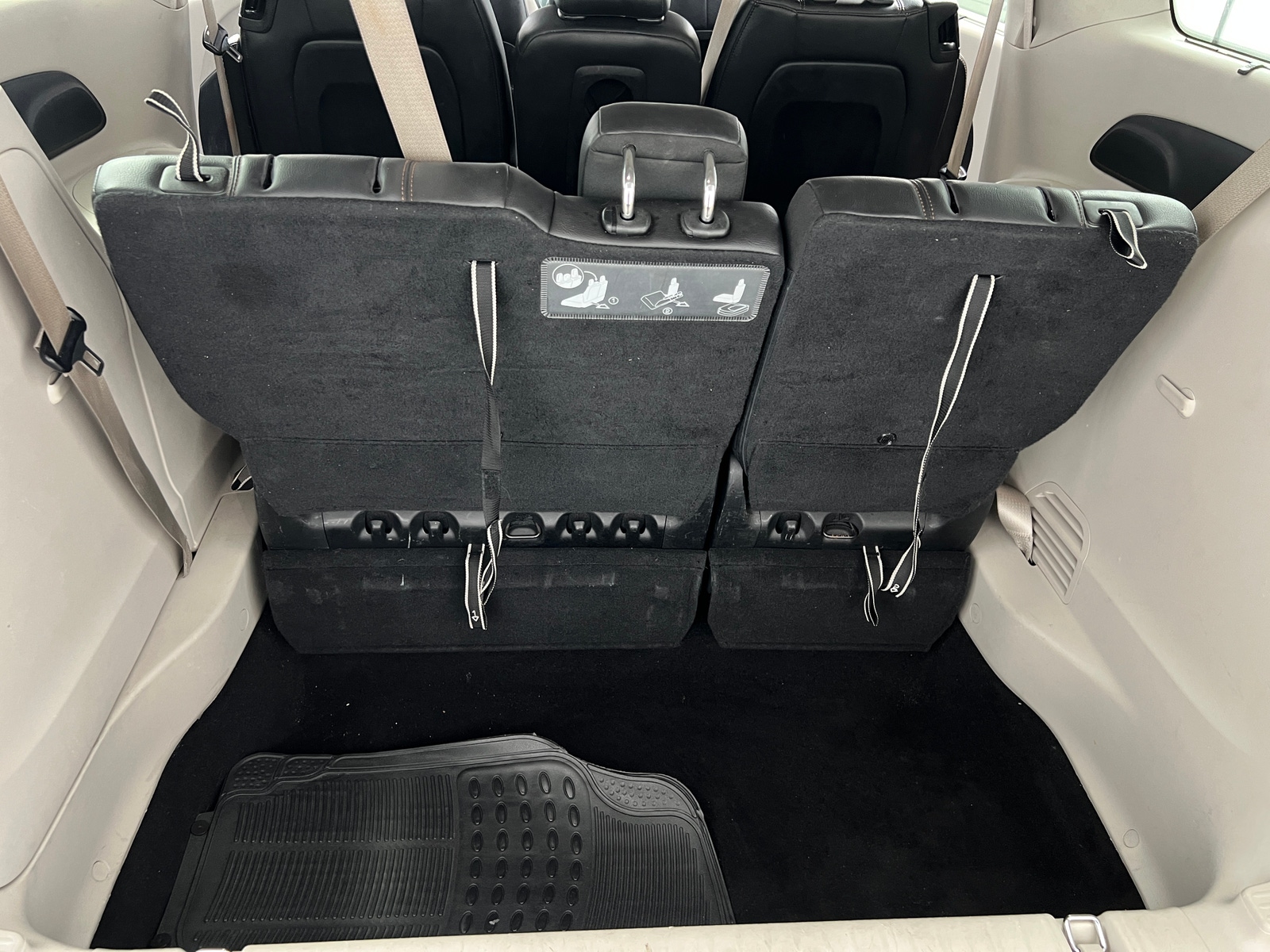 Thumbnail: 2018 Chrysler Pacifica - 6