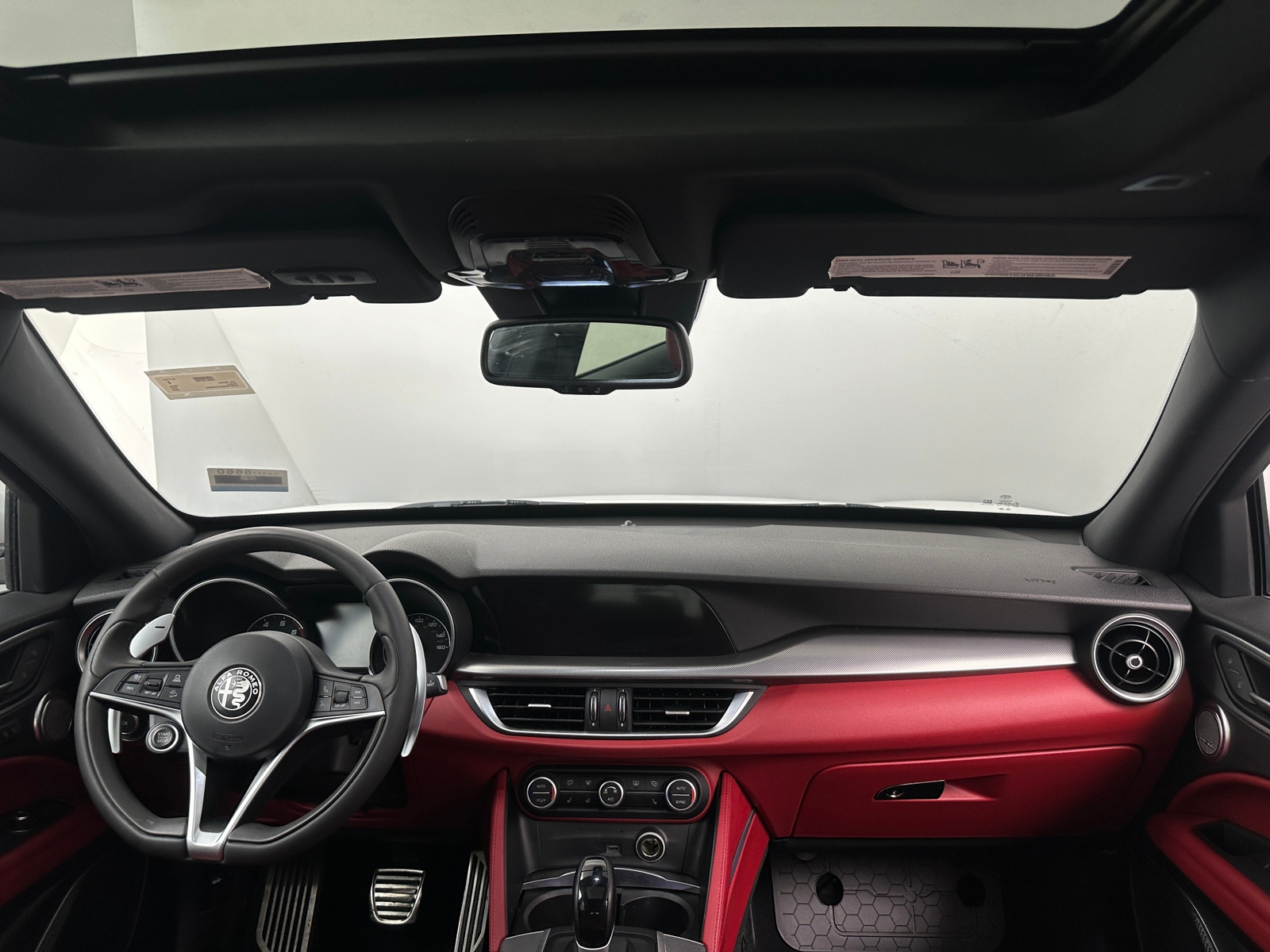 Thumbnail: 2018 Alfa Romeo Stelvio - 2