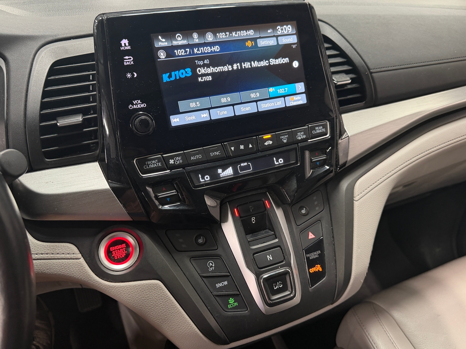 Thumbnail: 2019 Honda Odyssey - 3