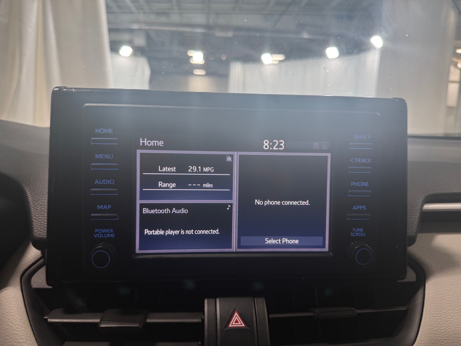 Thumbnail: 2019 Toyota RAV4 - 4