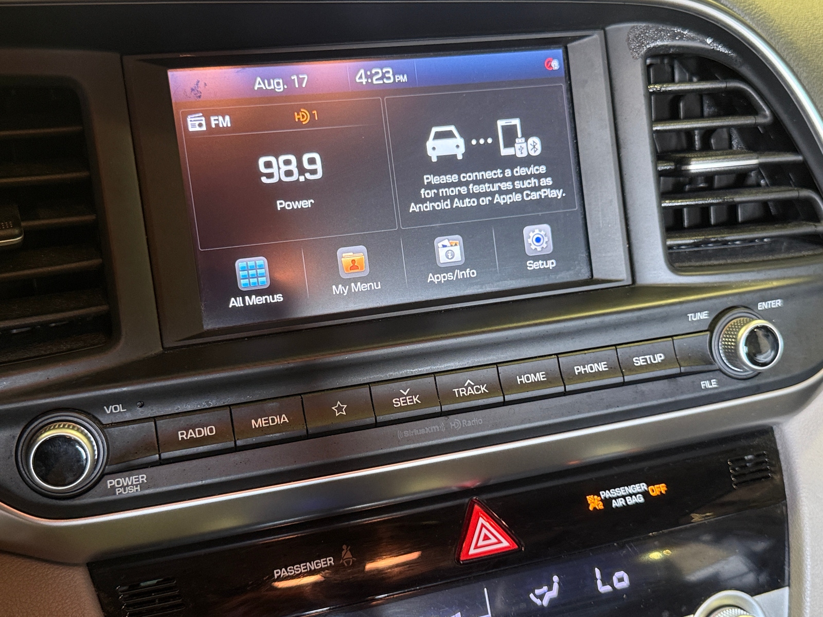 Thumbnail: 2020 Hyundai Elantra - 4