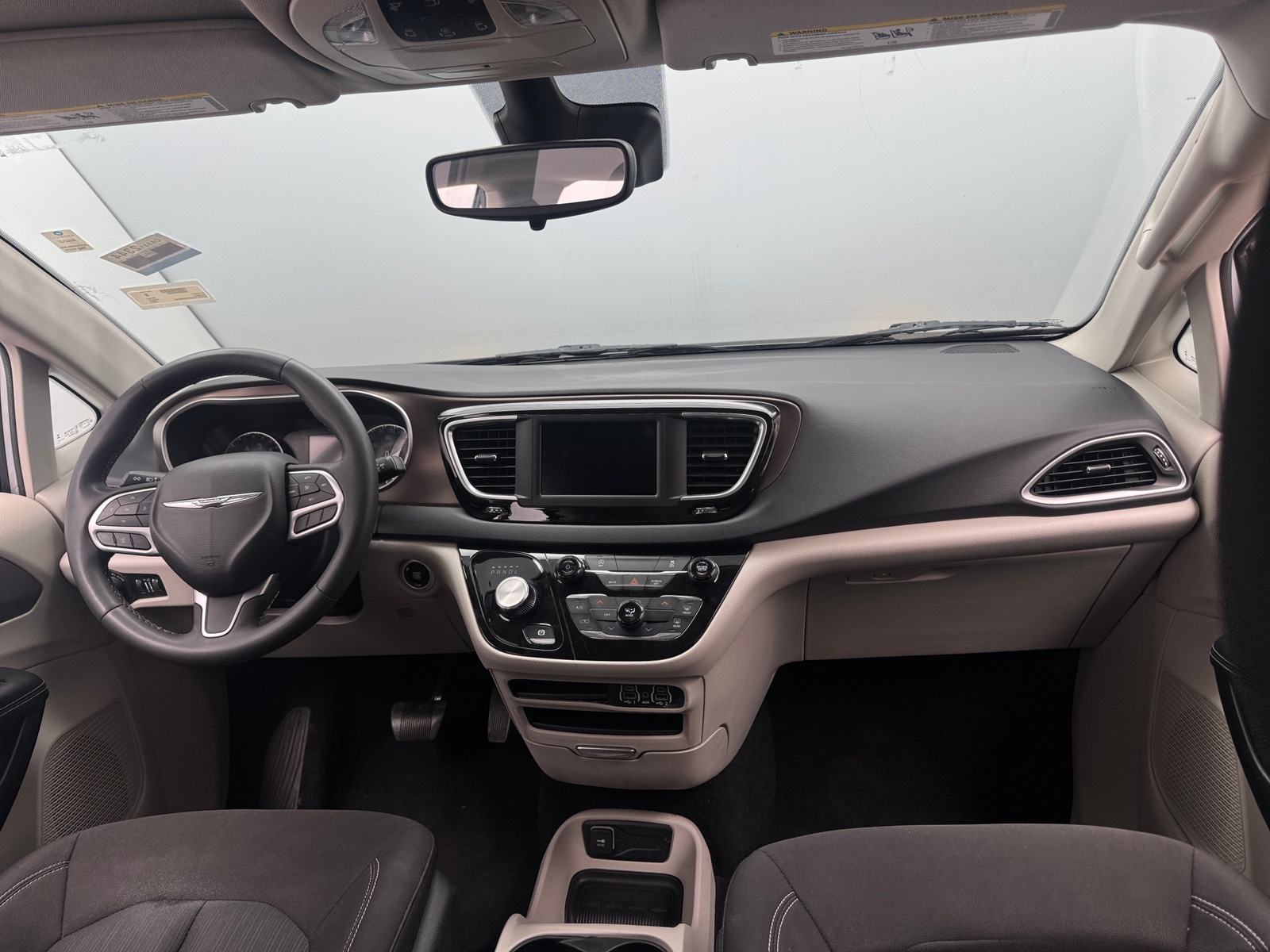 Thumbnail: 2023 Chrysler Voyager - 3